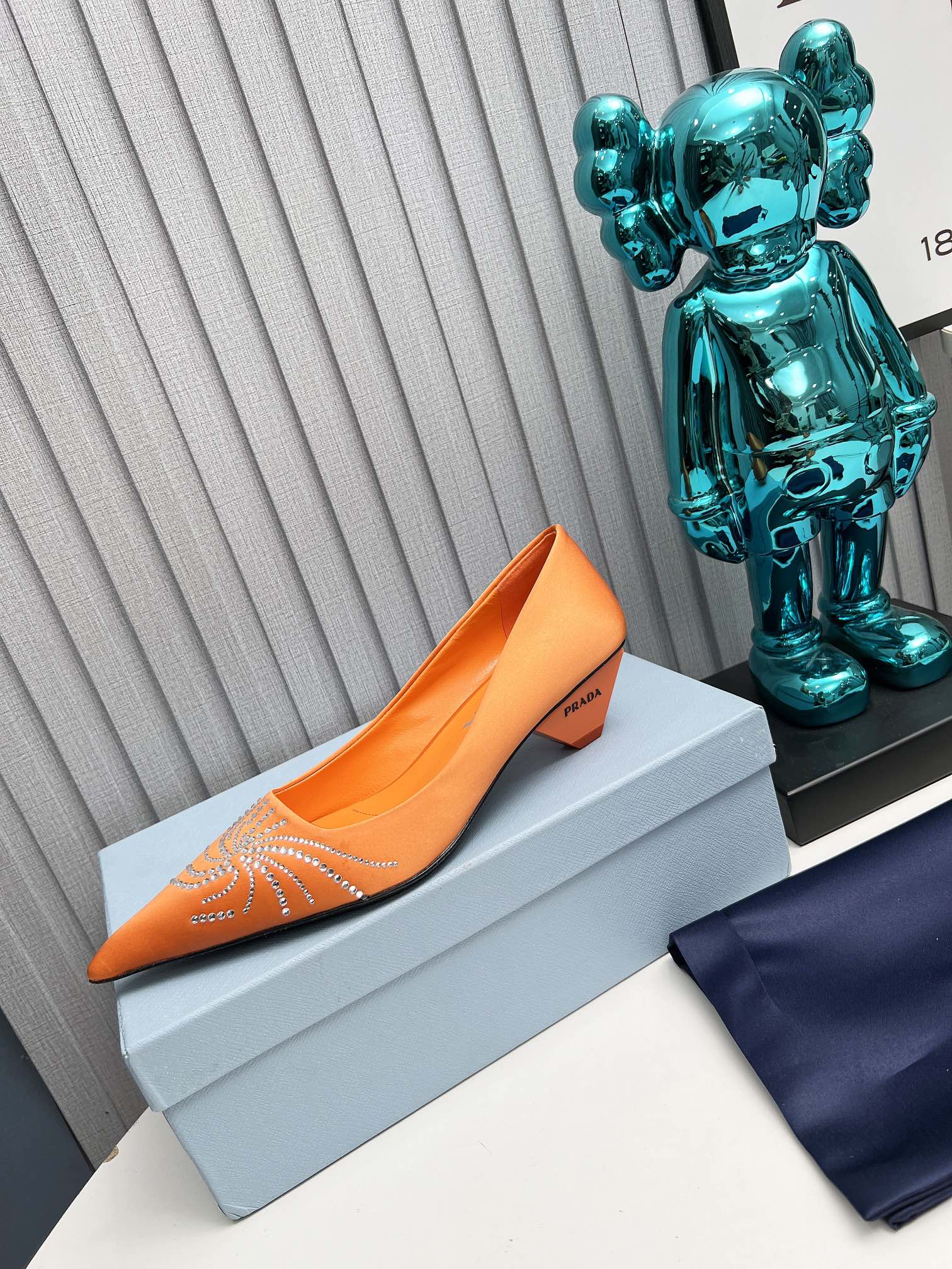 Prada 26SS Pumps 4cm Orange Satin 680960