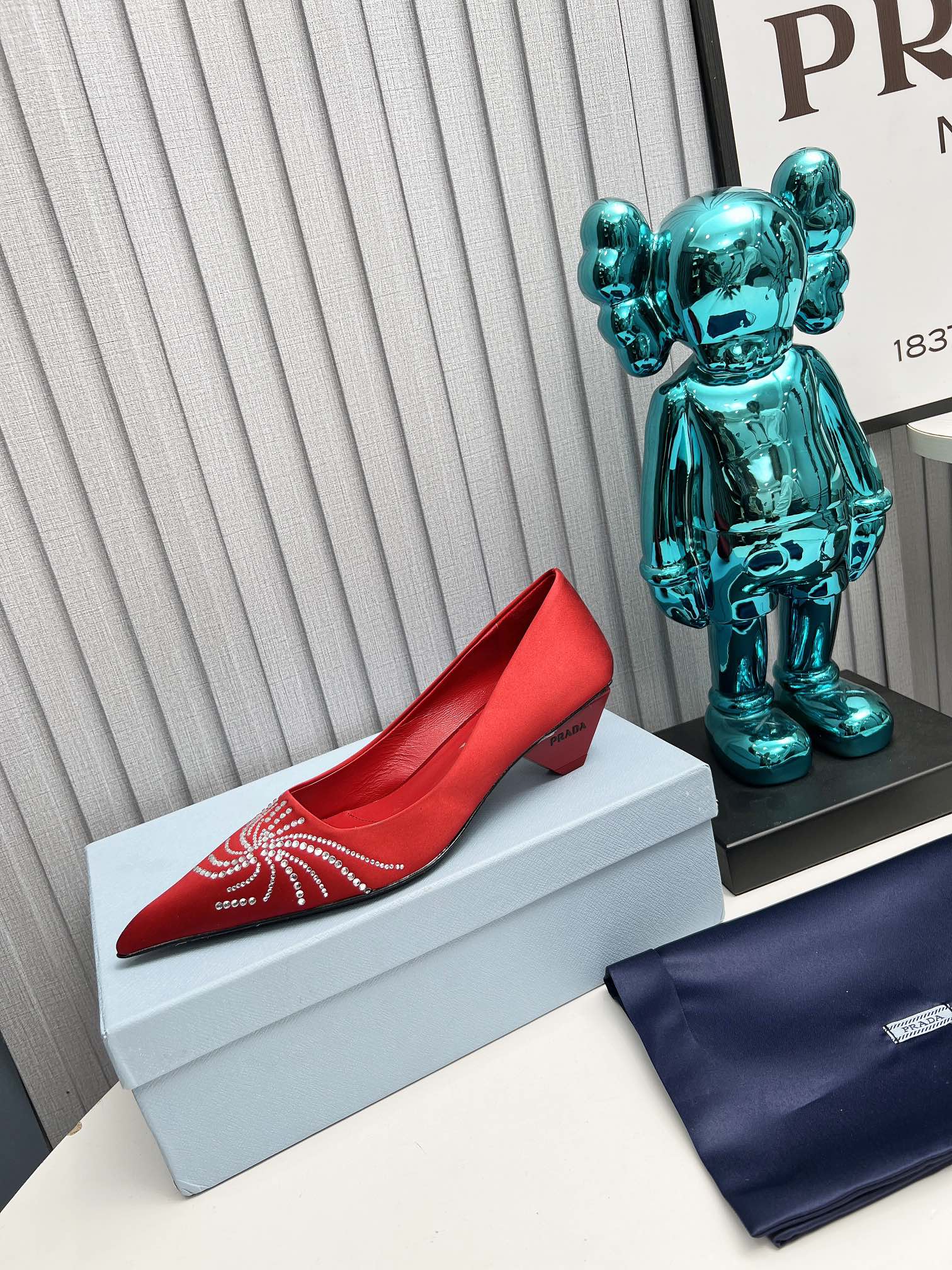 Prada 26SS Pumps 4cm Red Satin 680965