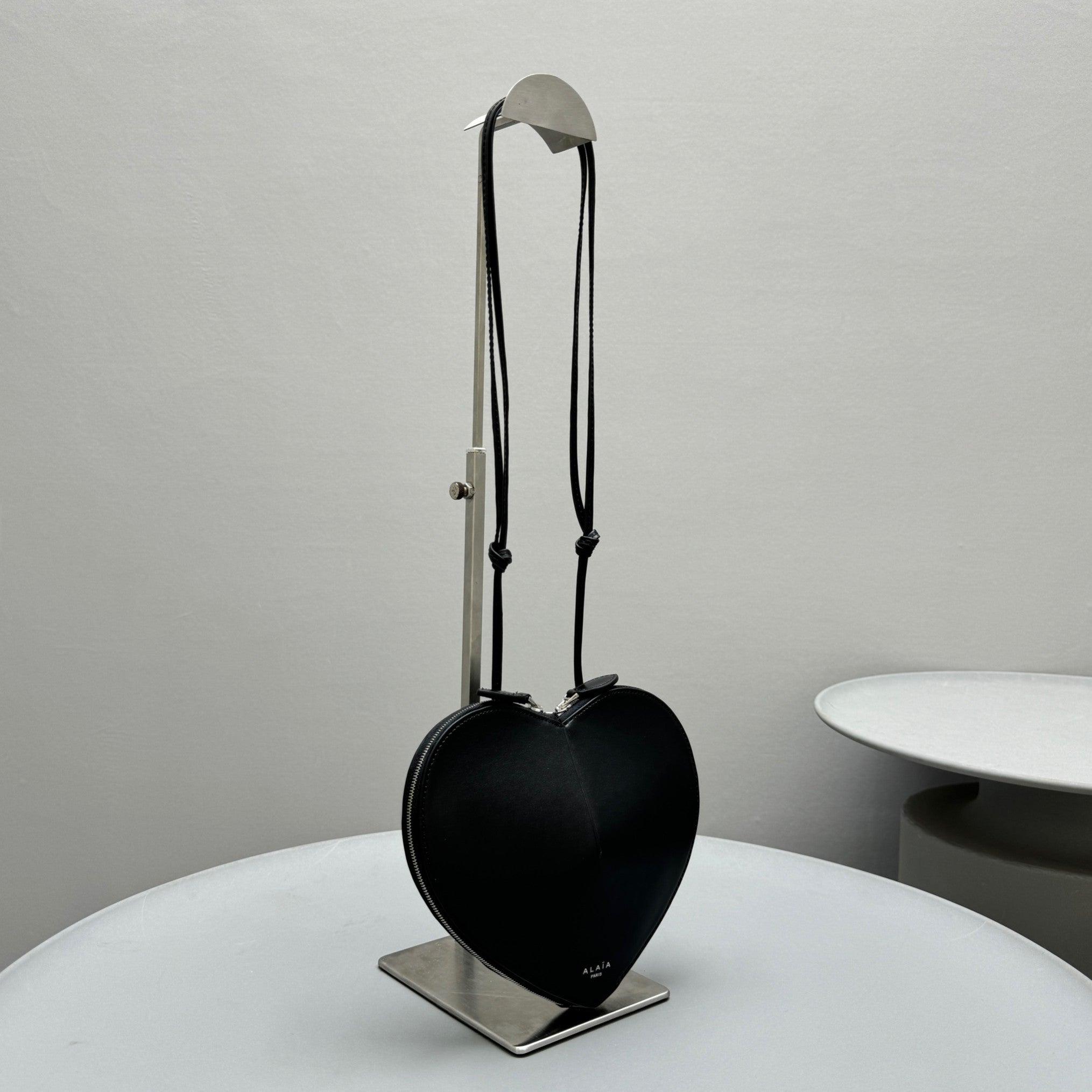 Le Coeur 21cm Black Calfskin Shouder bag