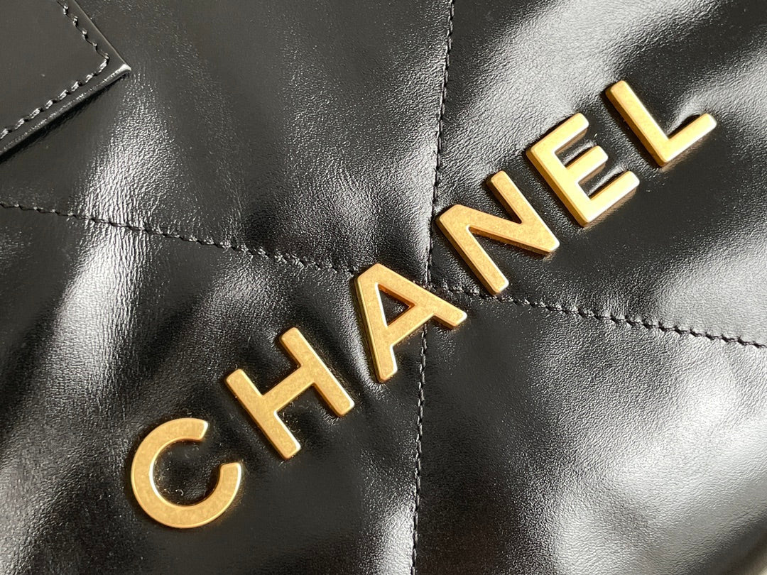 24K CC Hobo 22 Bag Black Lambskin Gold Hardware