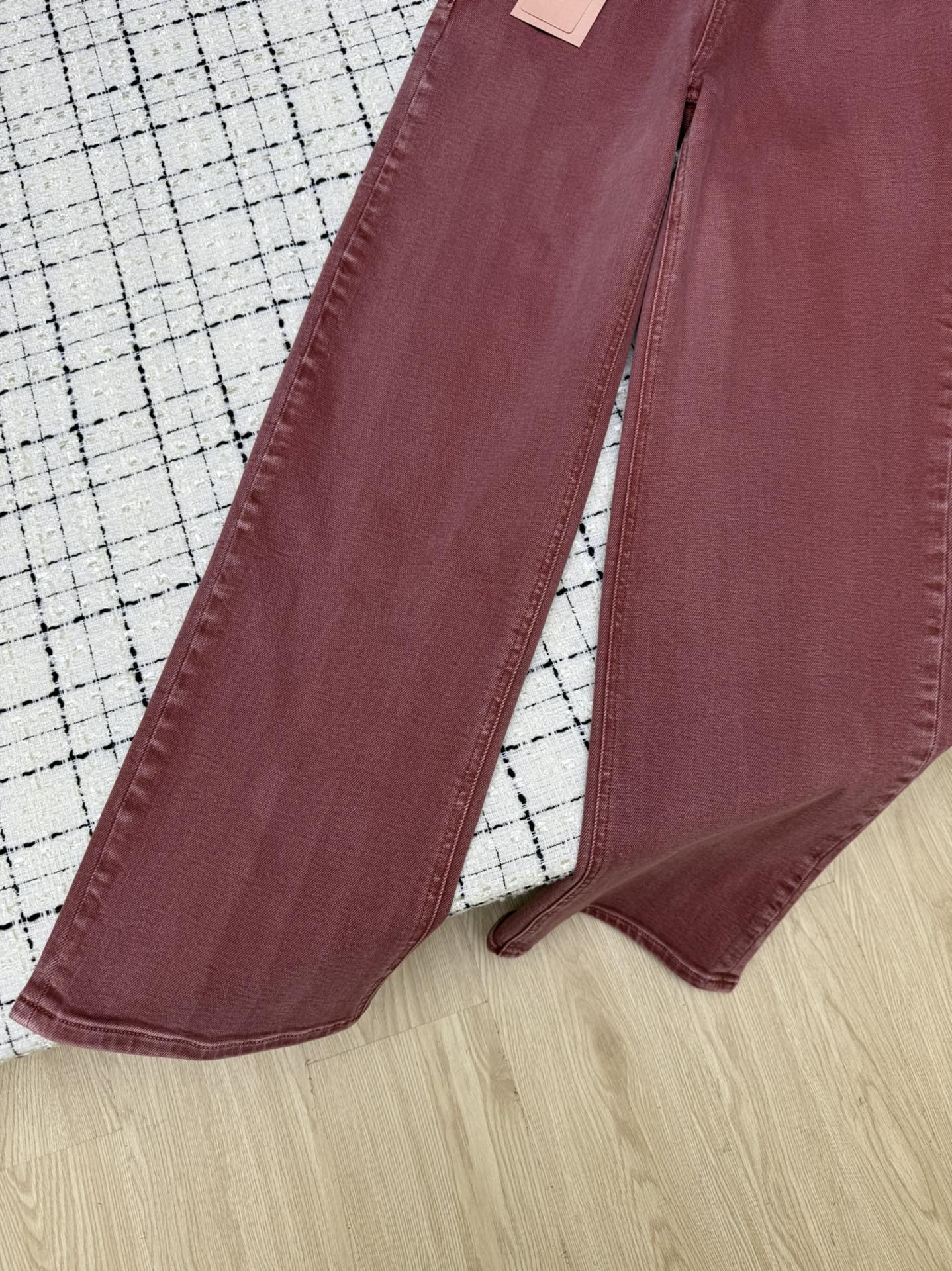 Miu Appliqué Embroidered Straight Leg Jeans Denim 404846