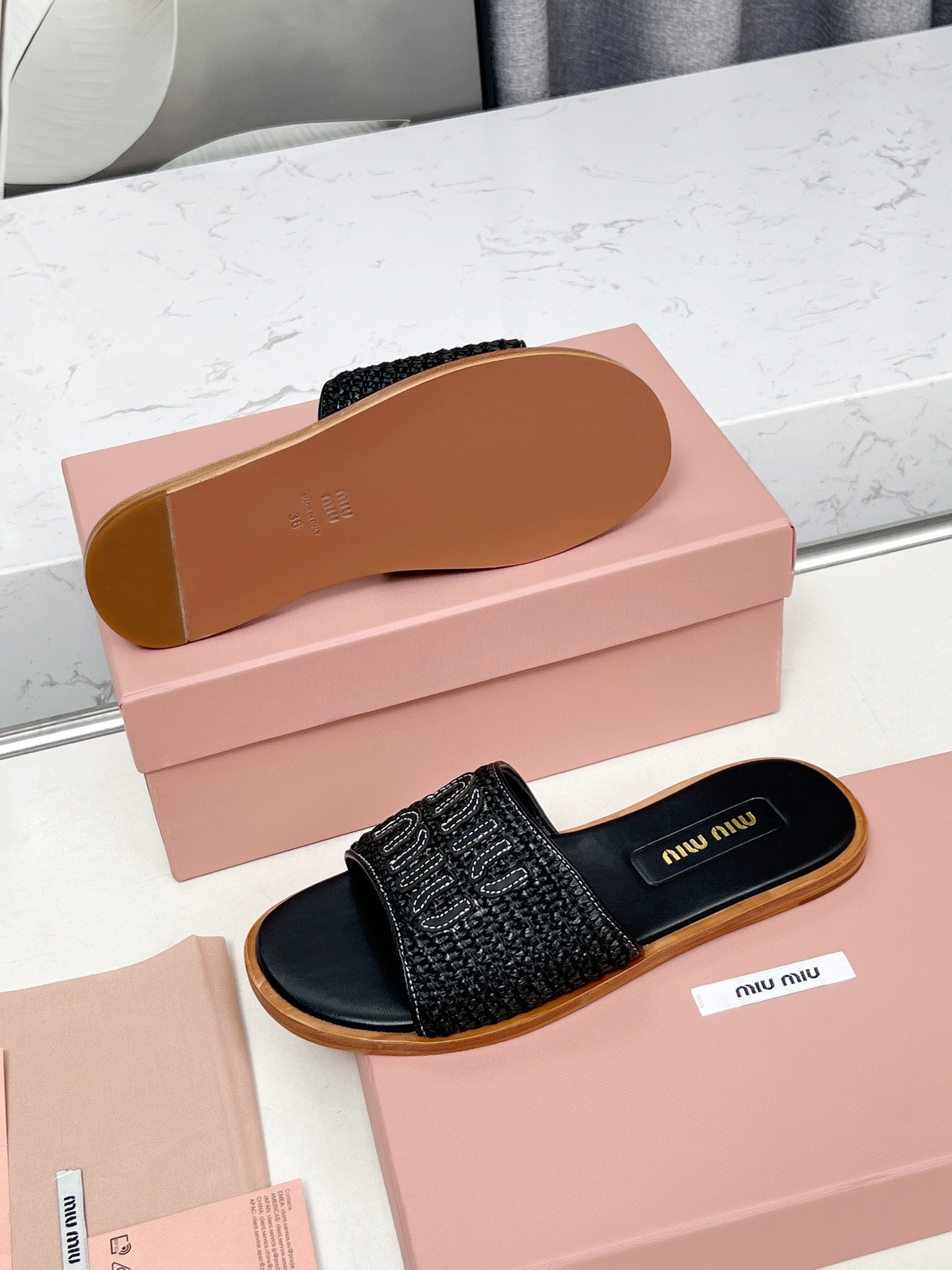 Miu Logo-Patch Slides Black Leather Raffia 935777