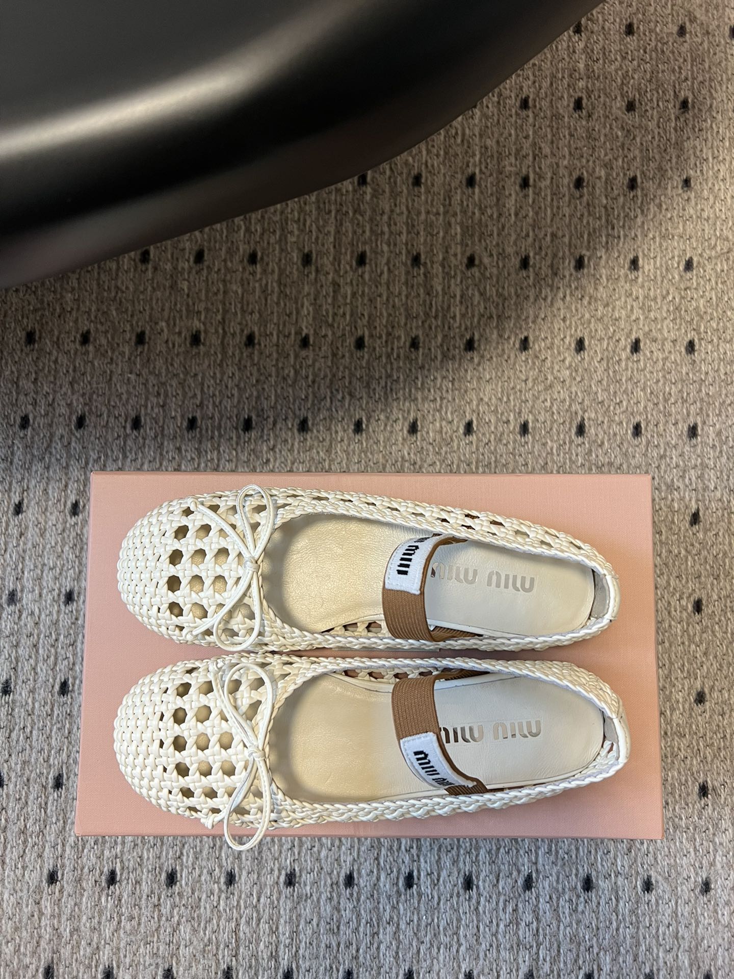 Miu 26s Ballerina Flats In Cream White Mesh Sheepskin