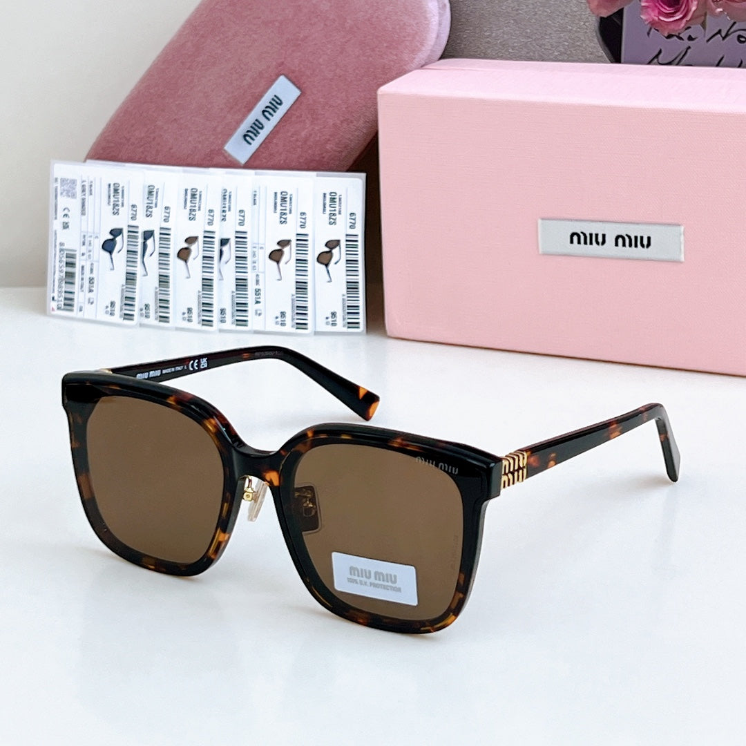 MiMiumiu Sunglasses 698839