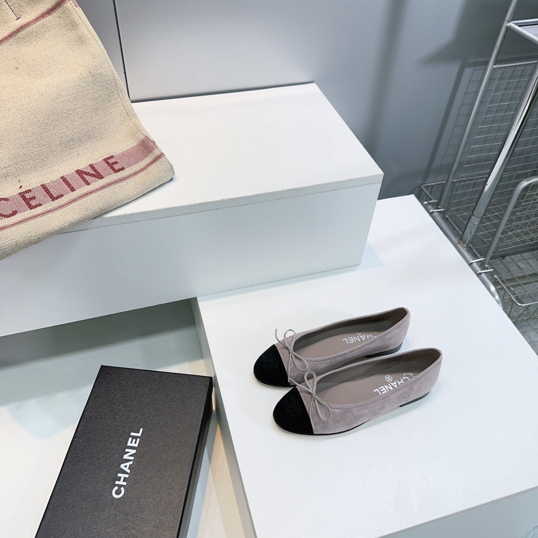 CC 25 Ballet Flat Grey Black Suede 388471