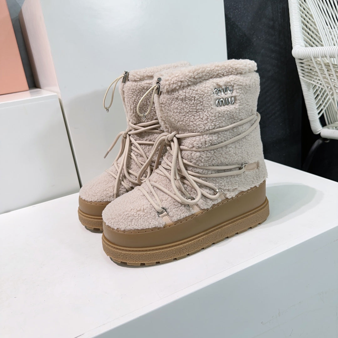 Miumiu 25 Boot Cream Fur Rubber 511265