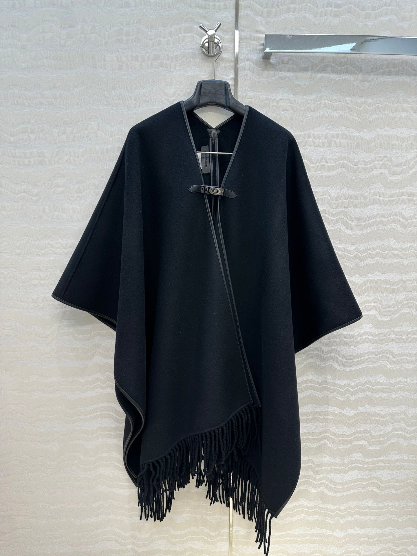 HM SS26 Kelly Lock Poncho Black Wool Cashmere 351152
