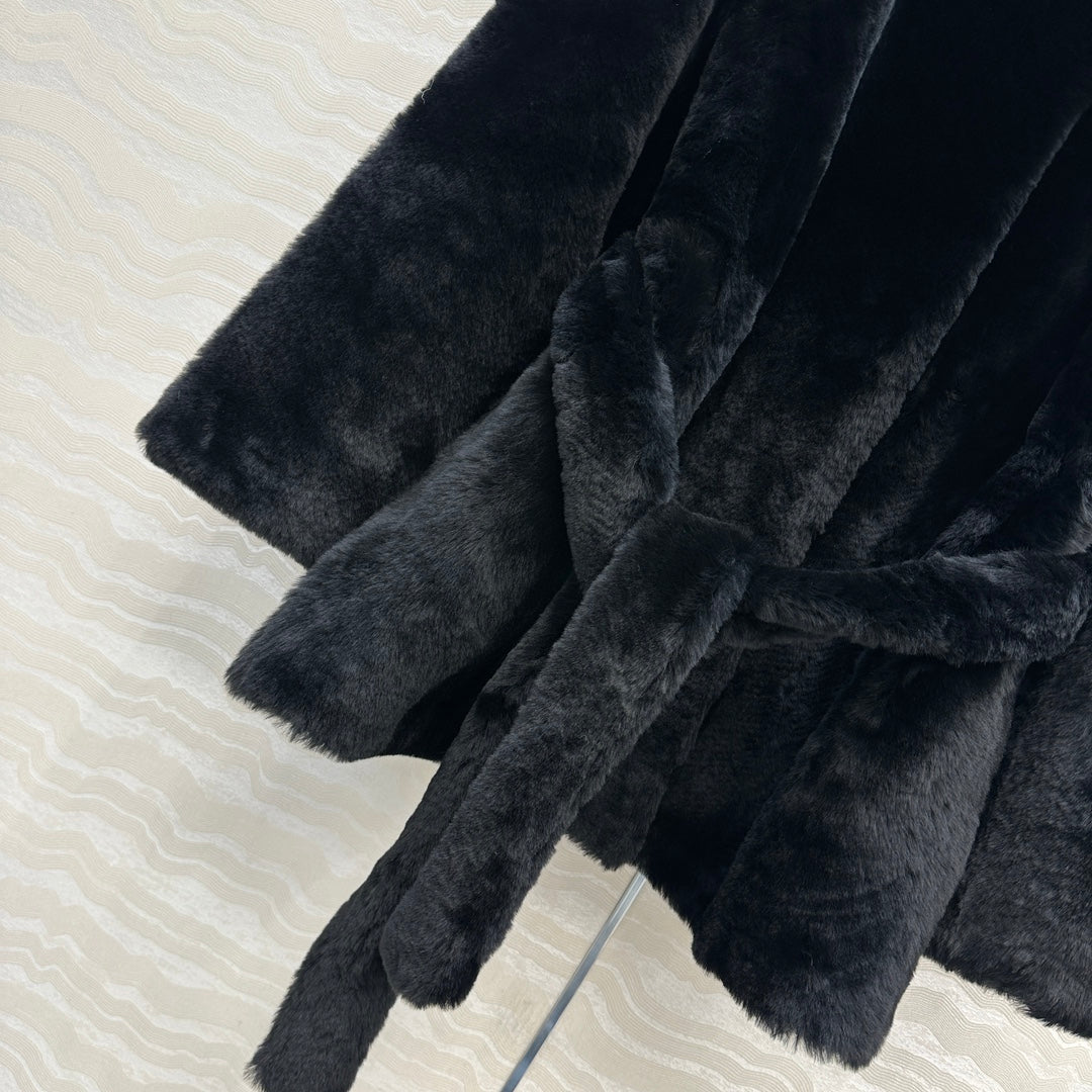 Totême's Jacket Belt Black Fur Shearling  341205