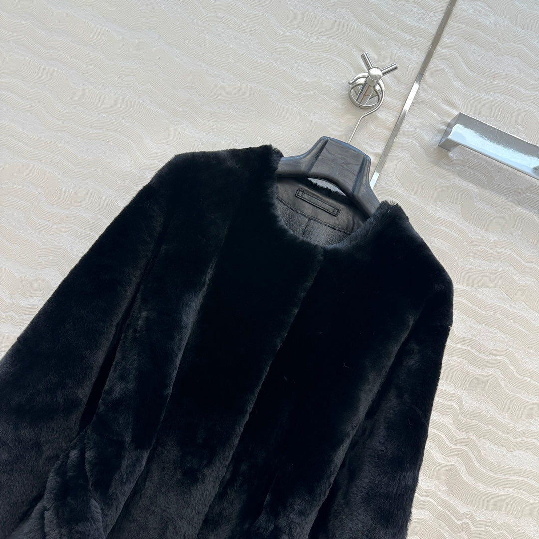 Totême's Jacket Belt Black Fur Shearling  341205