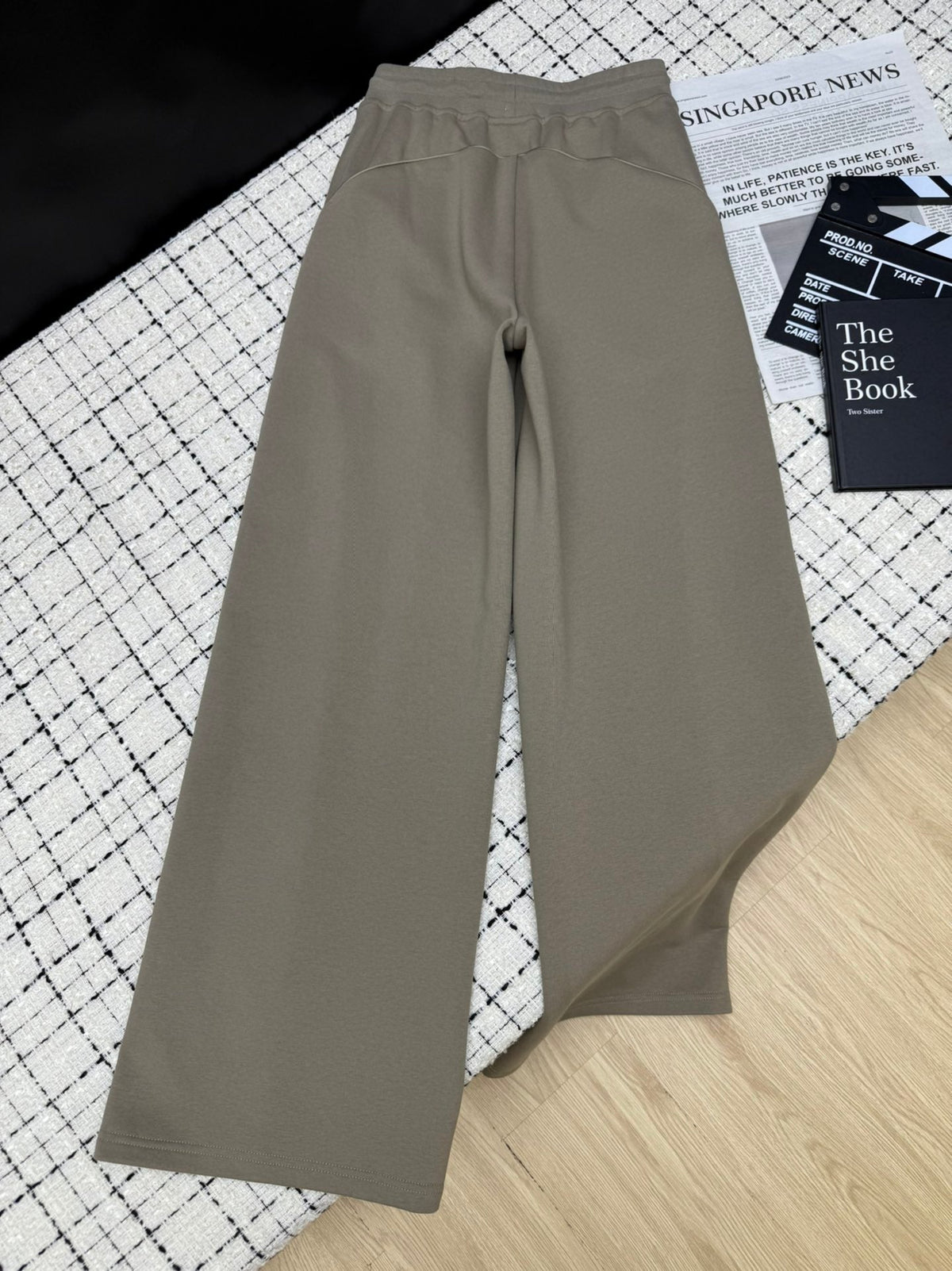 Prada 26S Khaki Cotton Blend Wide Leg Sweatpants 428139