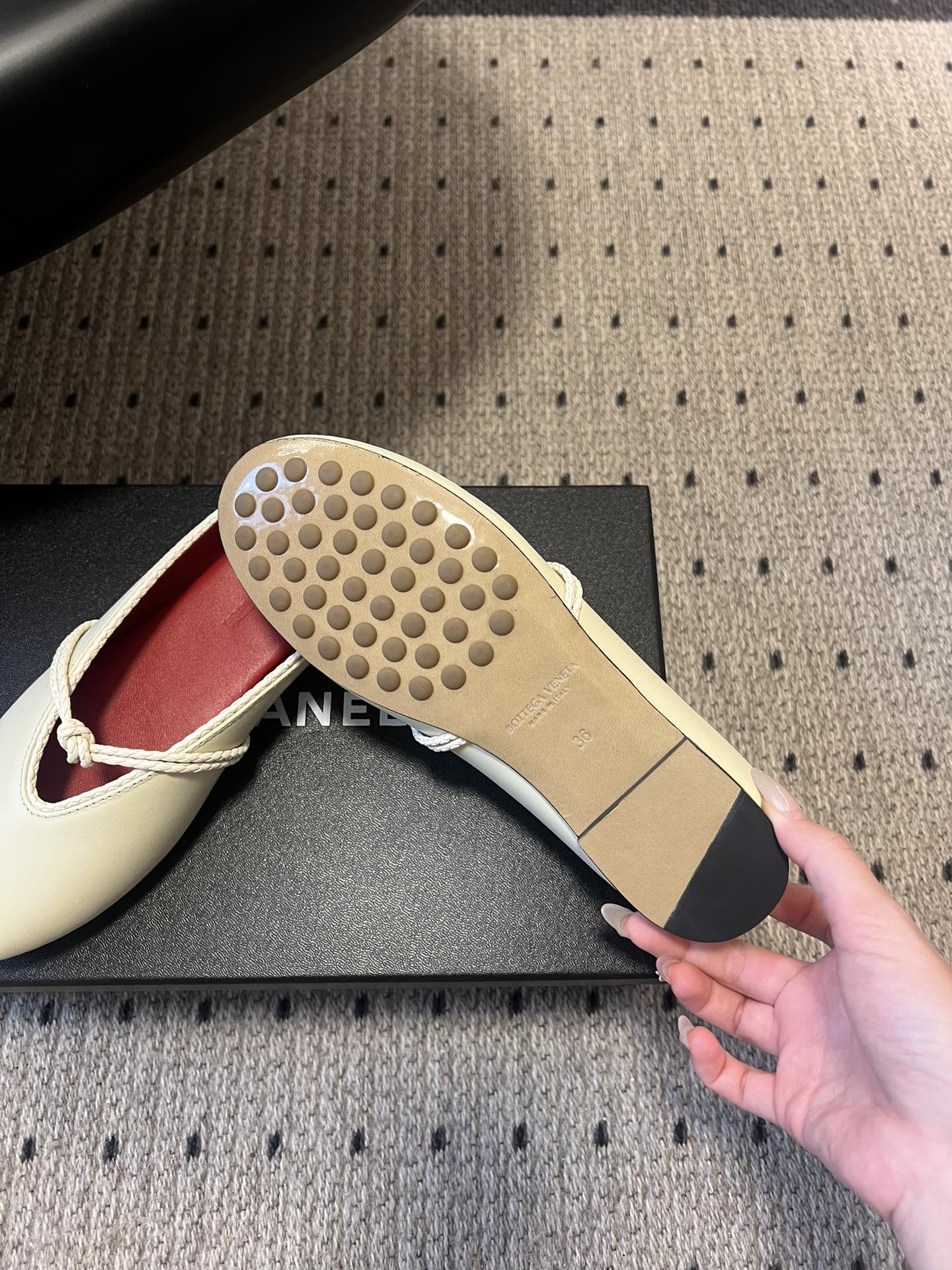 BV 26s Flats Mules Cream White Calfskin