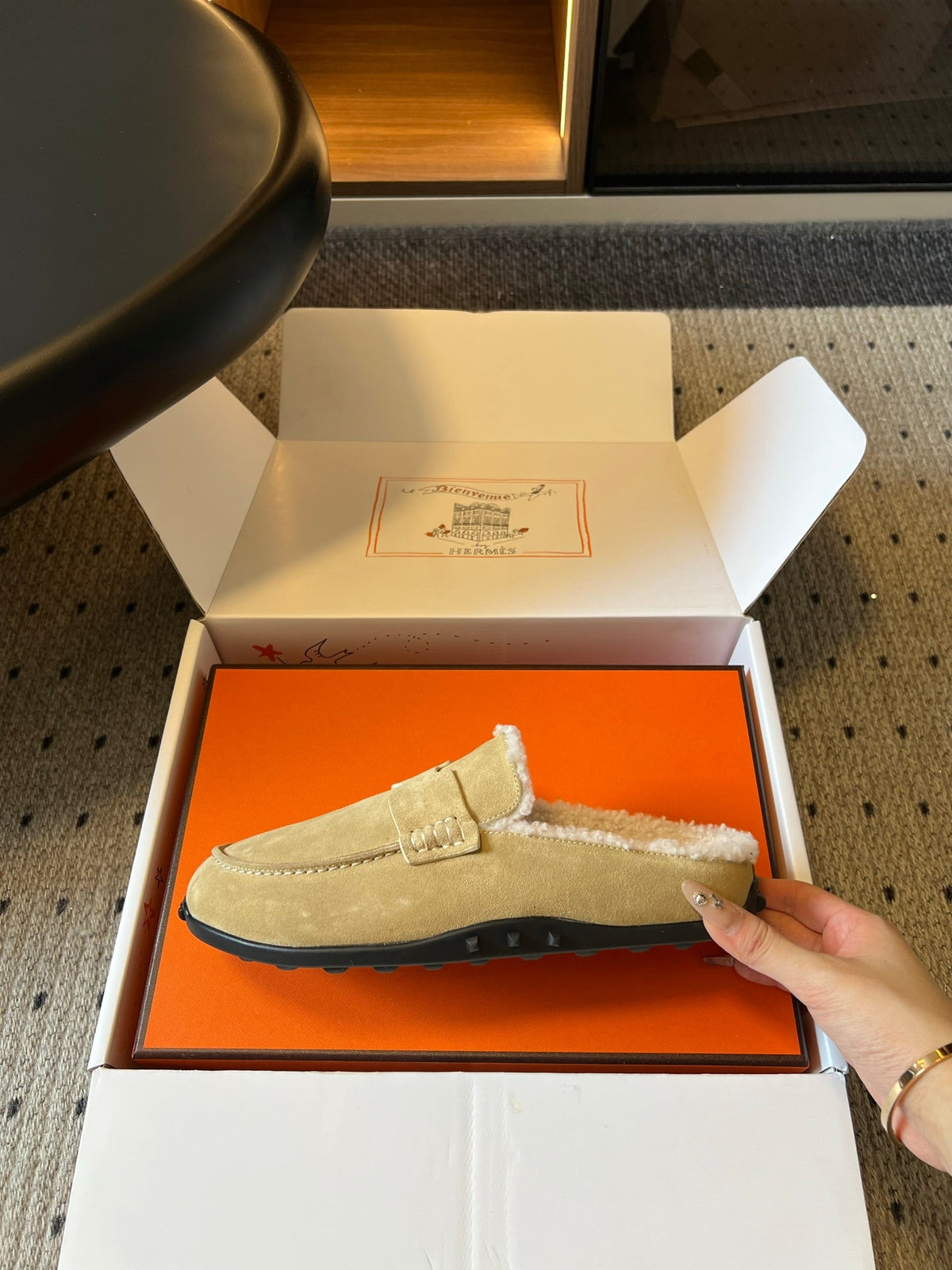 HM 26S Destin Mules Beige Suede