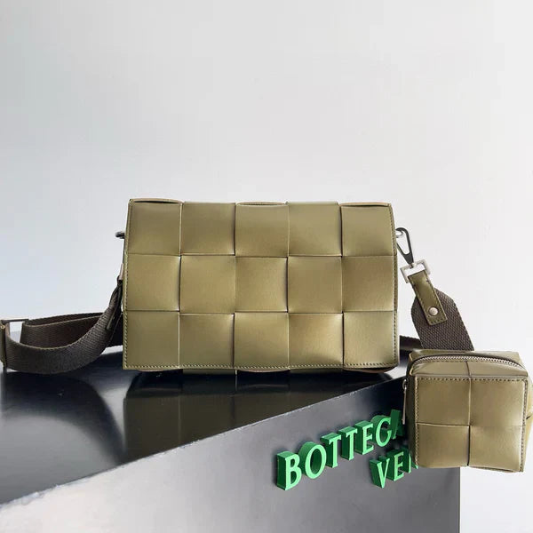 BV Two-In-One Cassette Bag 26cm Olive Green Leather