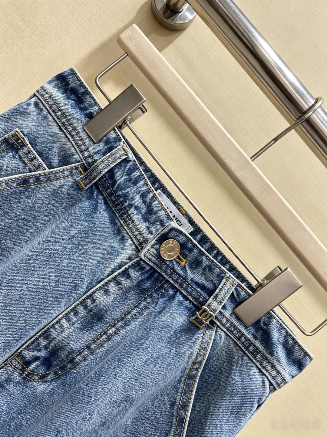 Chanel 26S Wide-Leg Jeans 1542