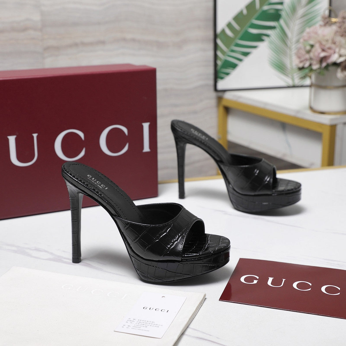 Gucci 26s Heeled Slide Sandals 12cm Black Crocodile Embossed Patent Calfskin