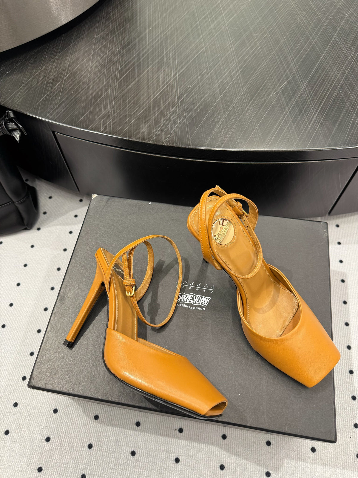 YSL 26S Square-Toe High Heels 105 Mm Ochre Yellow Calfskin