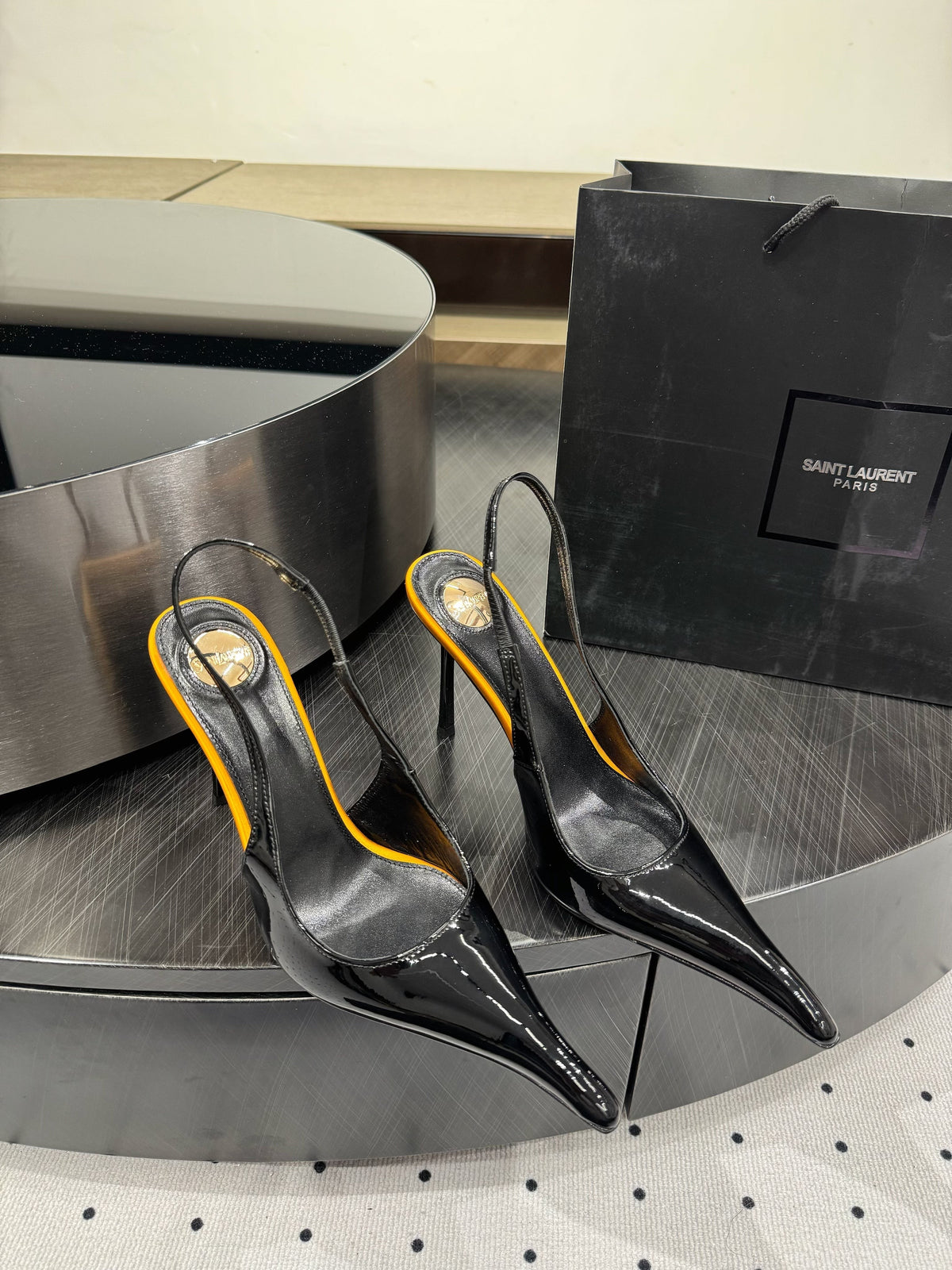 YSL 26s Pointed-Toe Slingback Heels 10.5cm Black Orange Patent Calfskin
