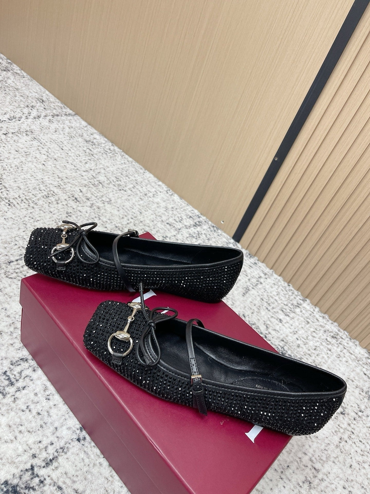 Gucci 26S Ballet Flats In Black Suede With Crystals
