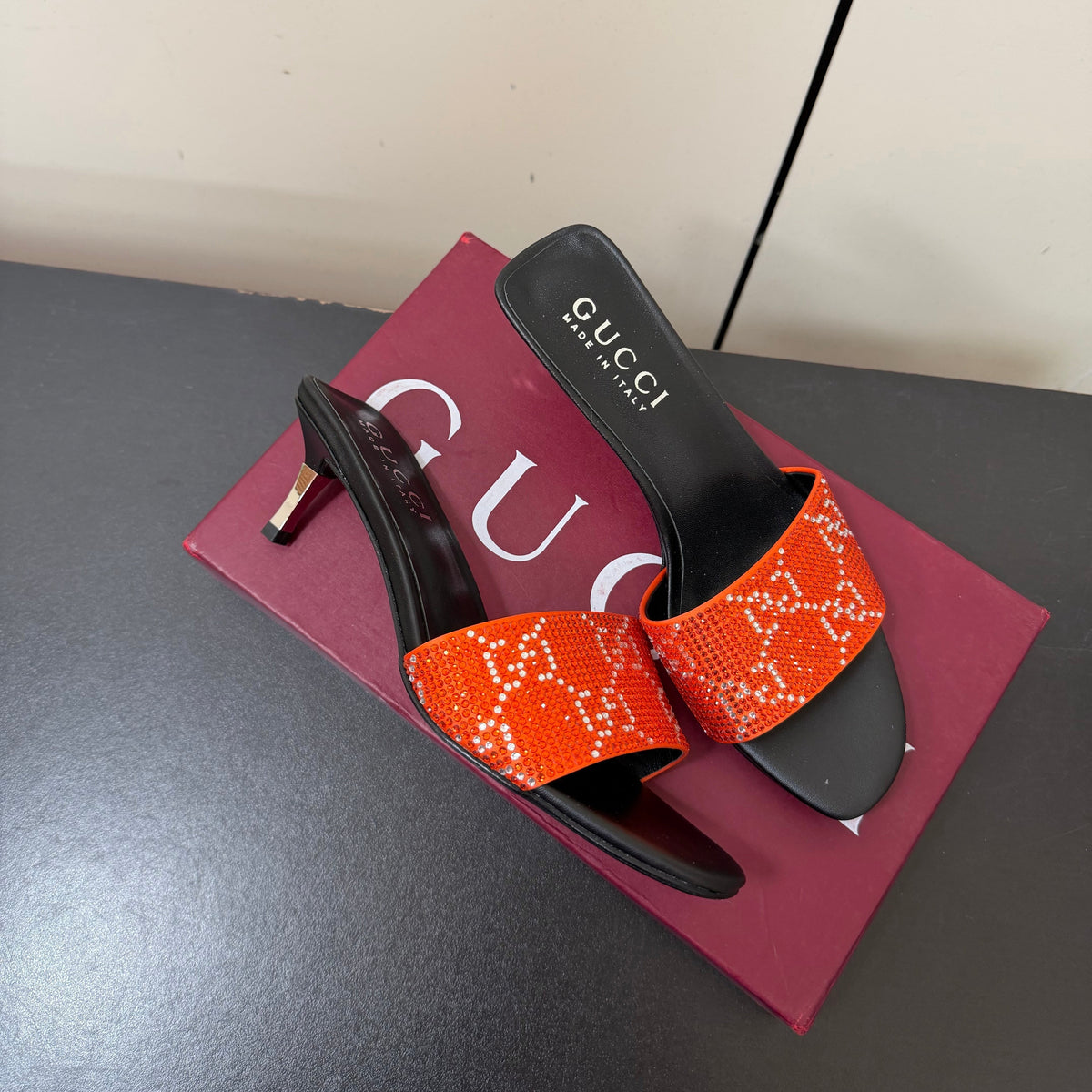 Gucci 26s Mule Sandals 8.5cm Orange Satin Crystal GG