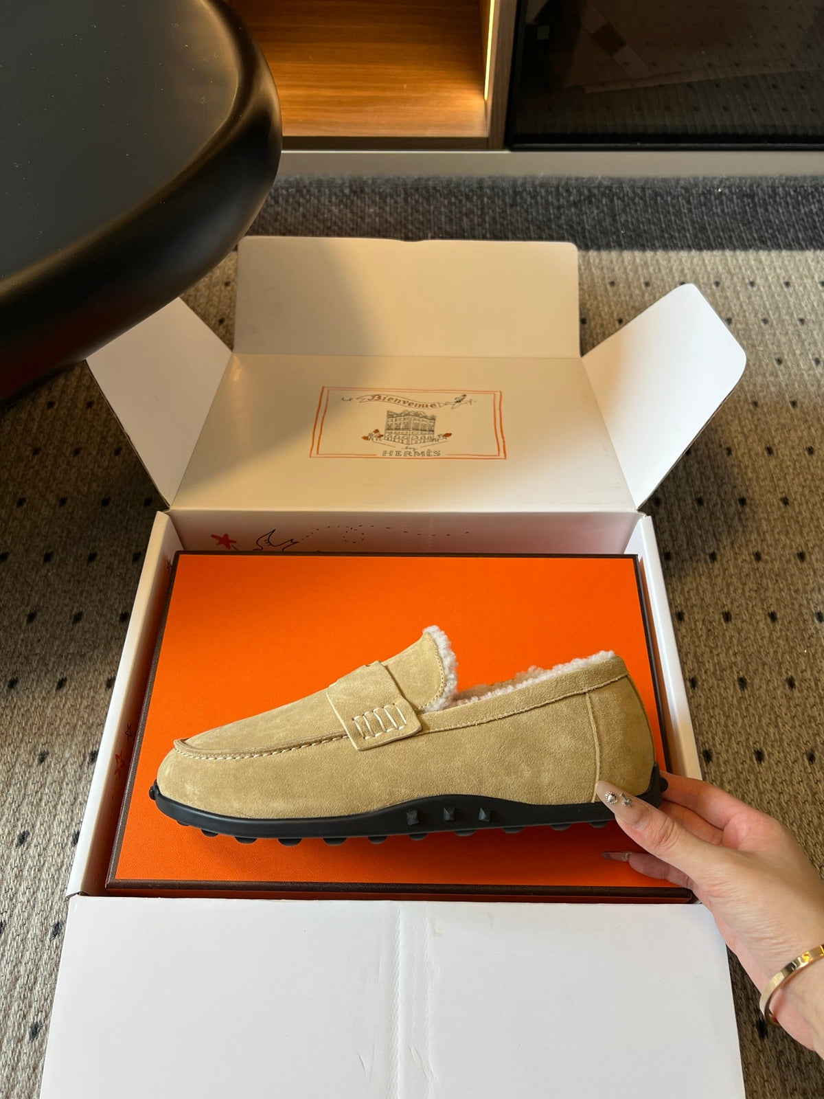 HM 26S Destin Loafers Beige Suede