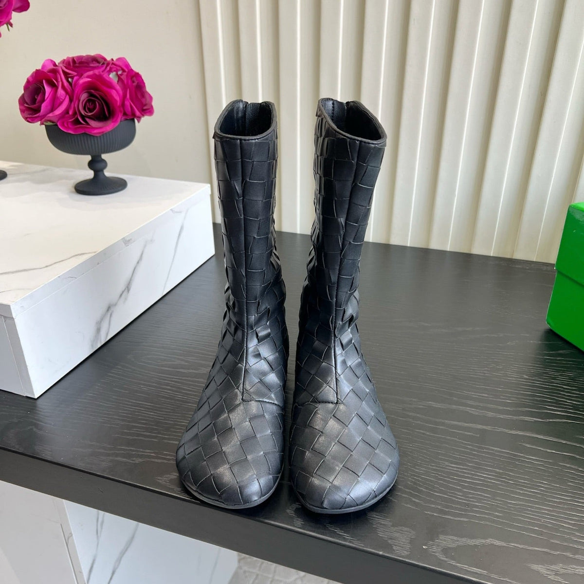 BV 26S Atomic Boots Intrecciato Black Leather 136462