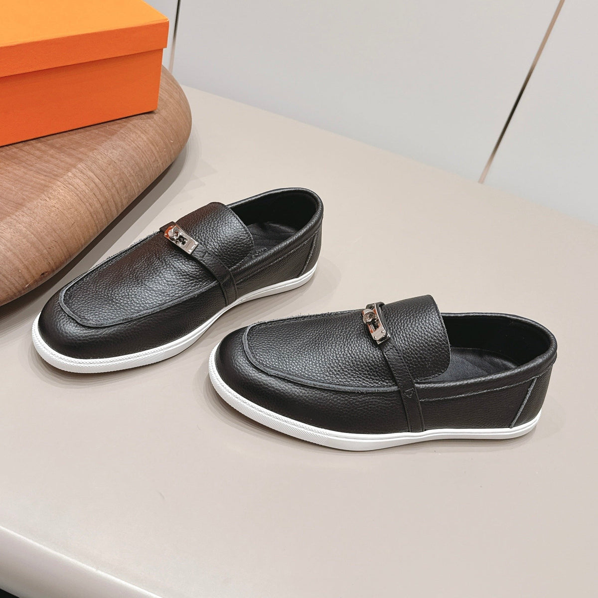 HM 26S Kelly Paris Loafers Black Calfskin Silver Hardware