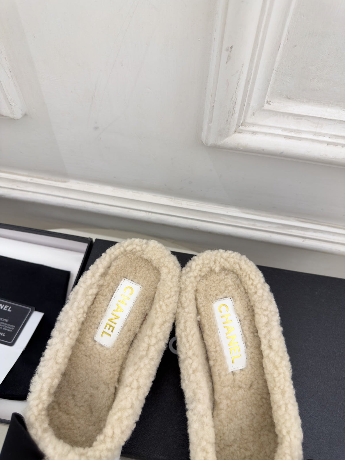CC 26FW Shearling-Lined Bow Mules 6cm Suede Leather 164884