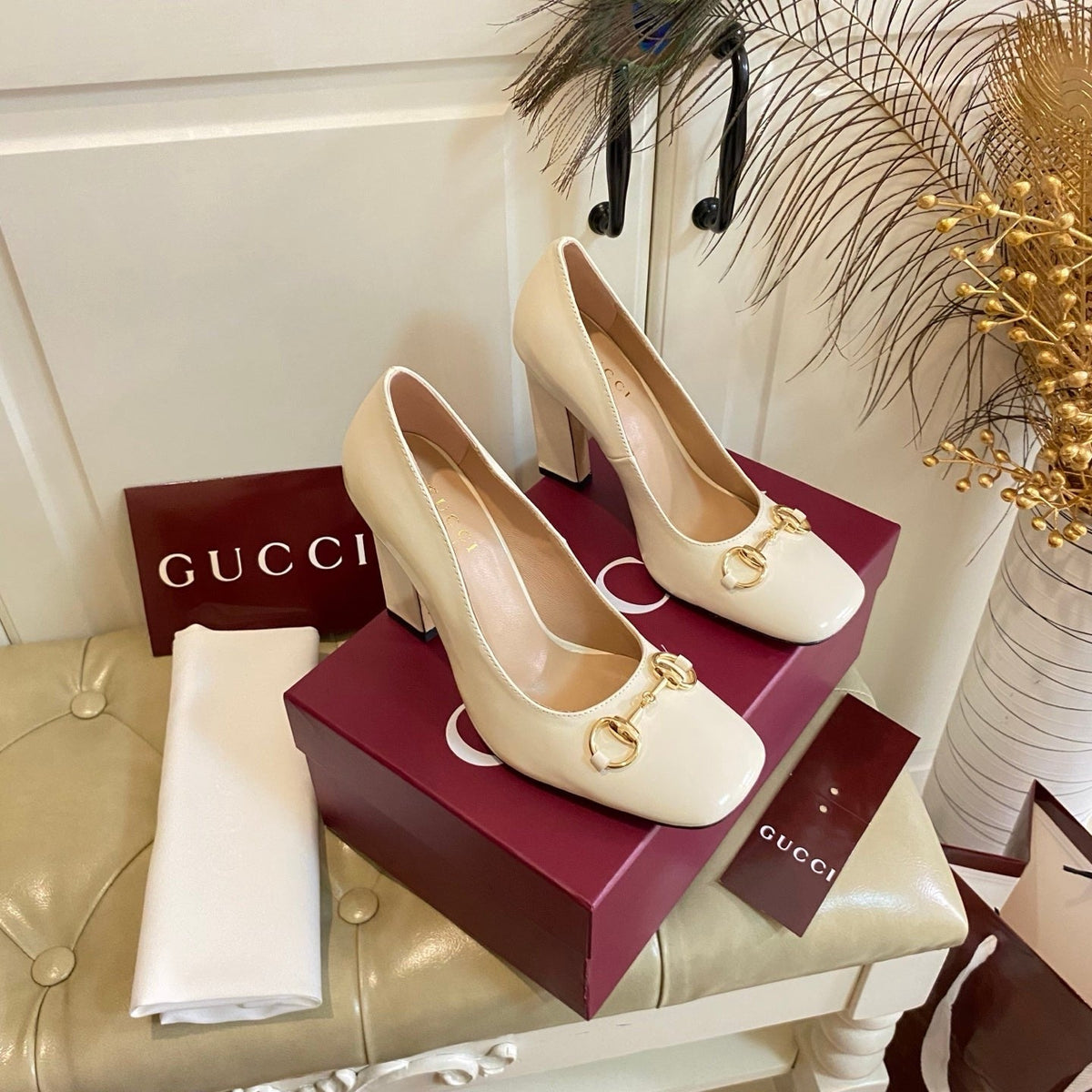 Gucci 26s Horsebit Mid-Heel Pumps 10cm Cream White Calfskin