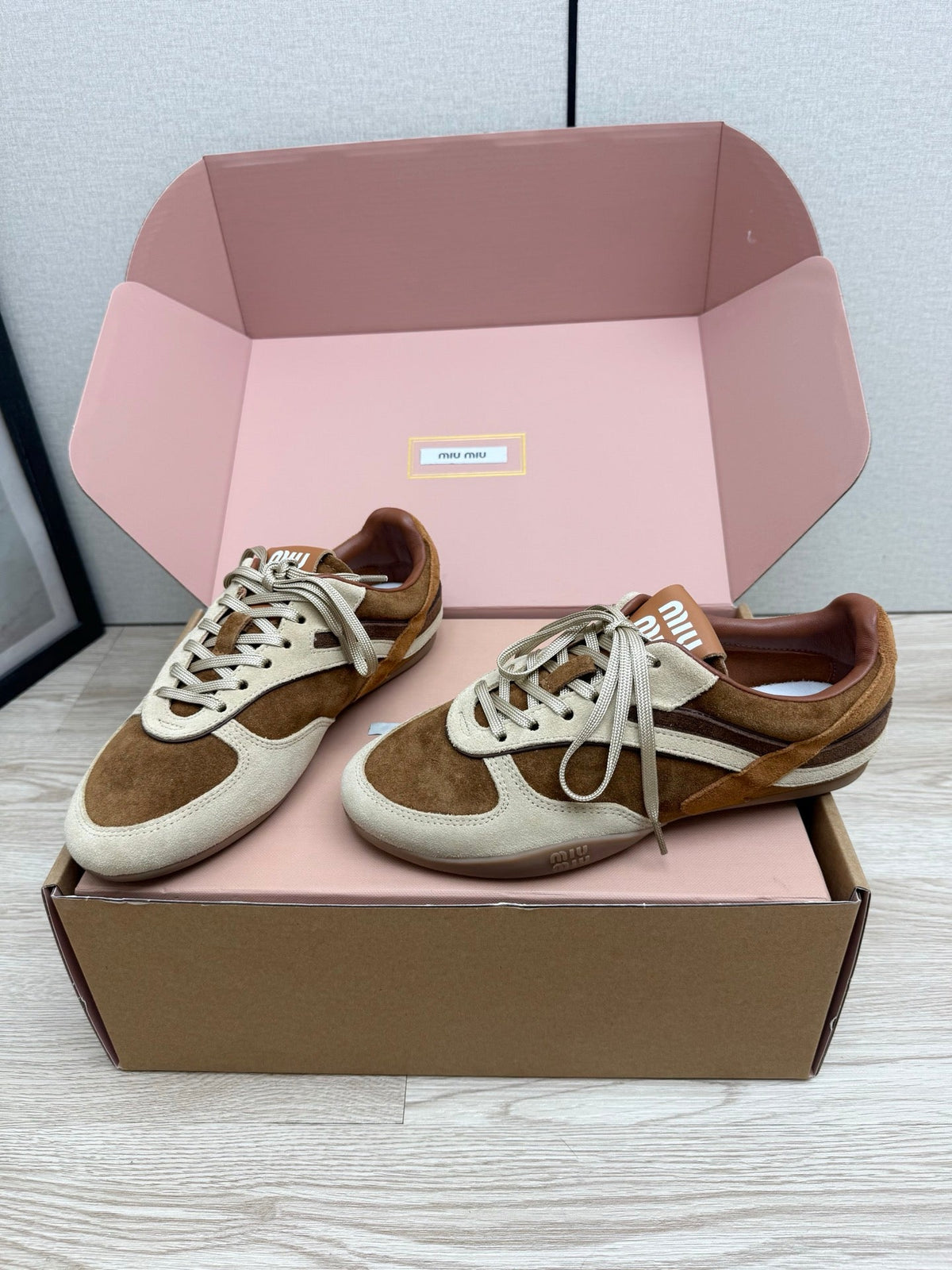 Miumiu 26s Sneakers Beige Mix Brown Suede