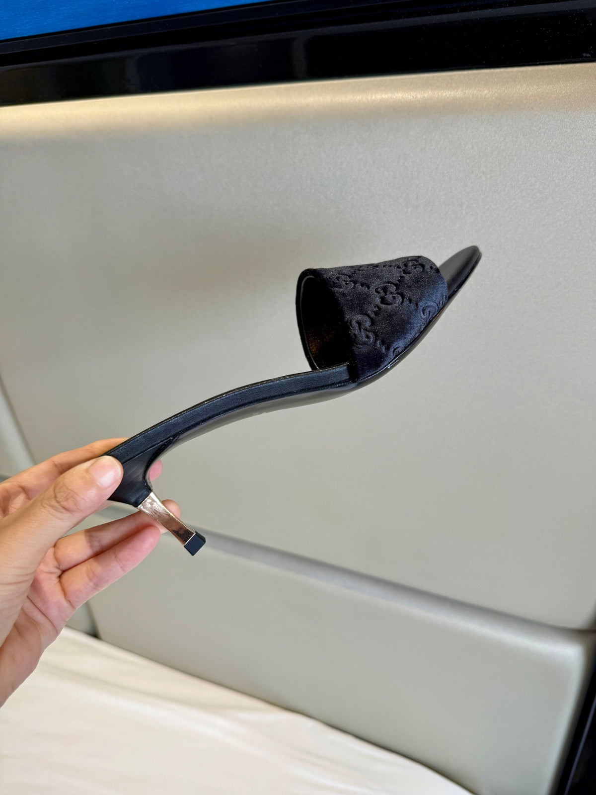 Gucci 26s Slide Sandals 5.5cm Black Velvet