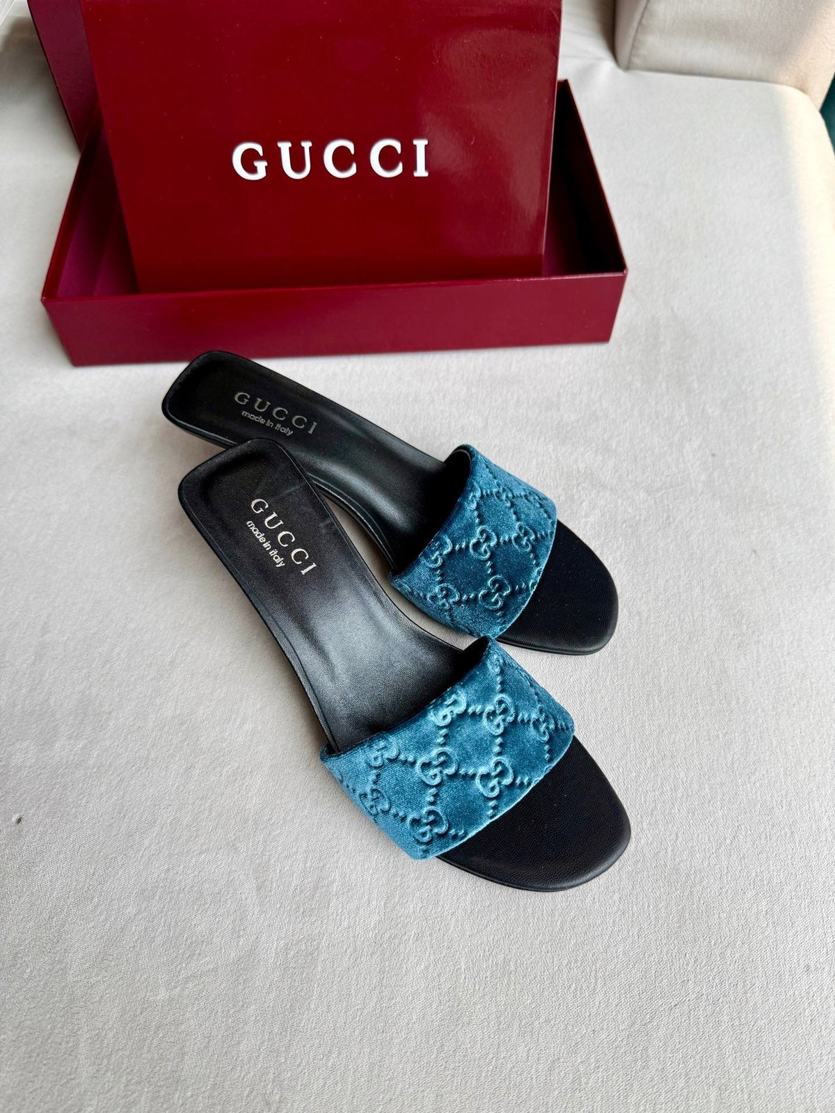 Gucci 26s Slide Sandals 5.5cm Dusty Blue Velvet