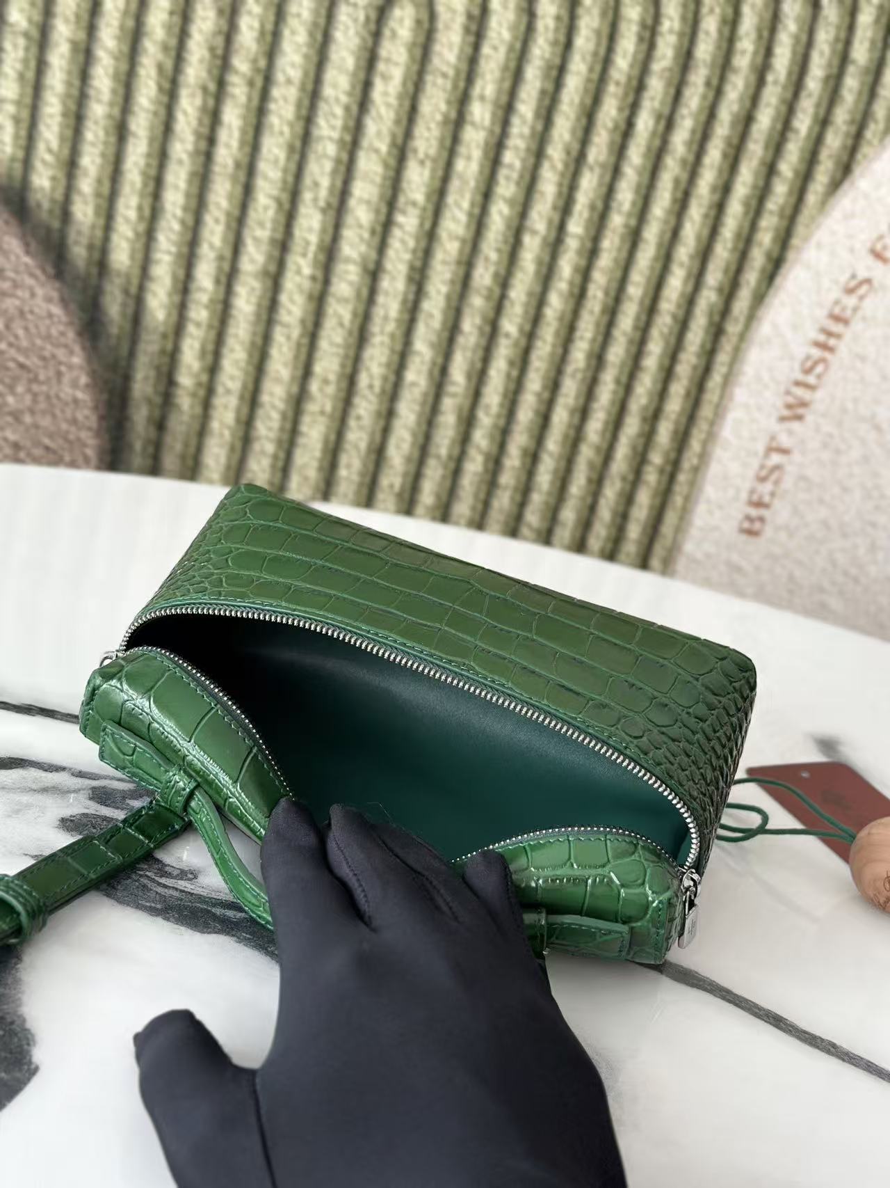 Extra Pocket L19 Teal Green Alligator Pattern Leather SHW