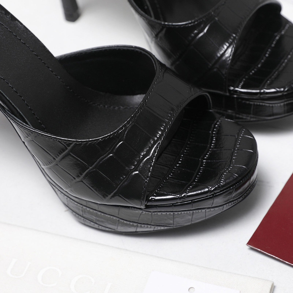 Gucci 26s Heeled Slide Sandals 12cm Black Crocodile Embossed Patent Calfskin