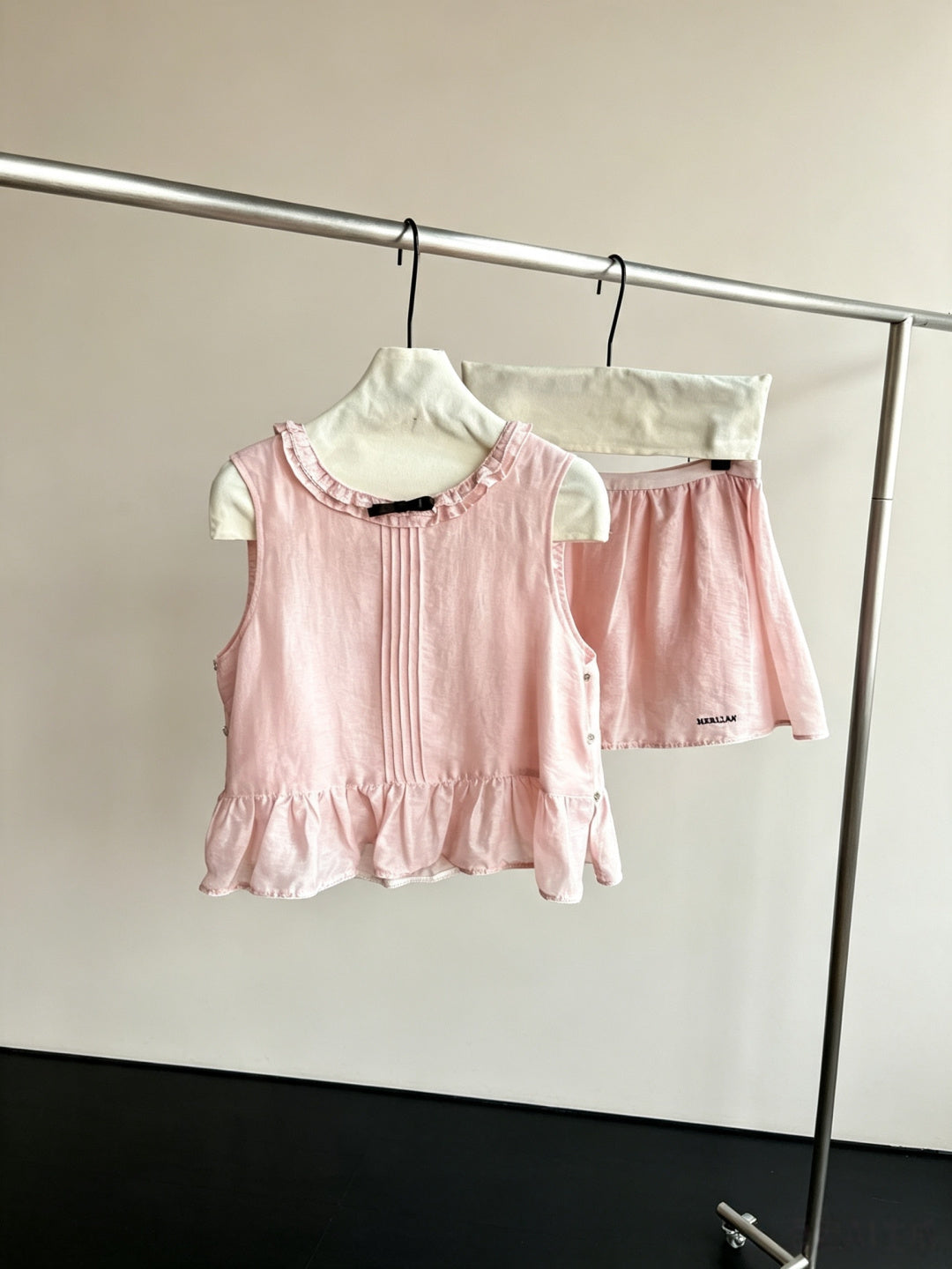 Hermes 26s Sleeveless Top And Shorts Set 777