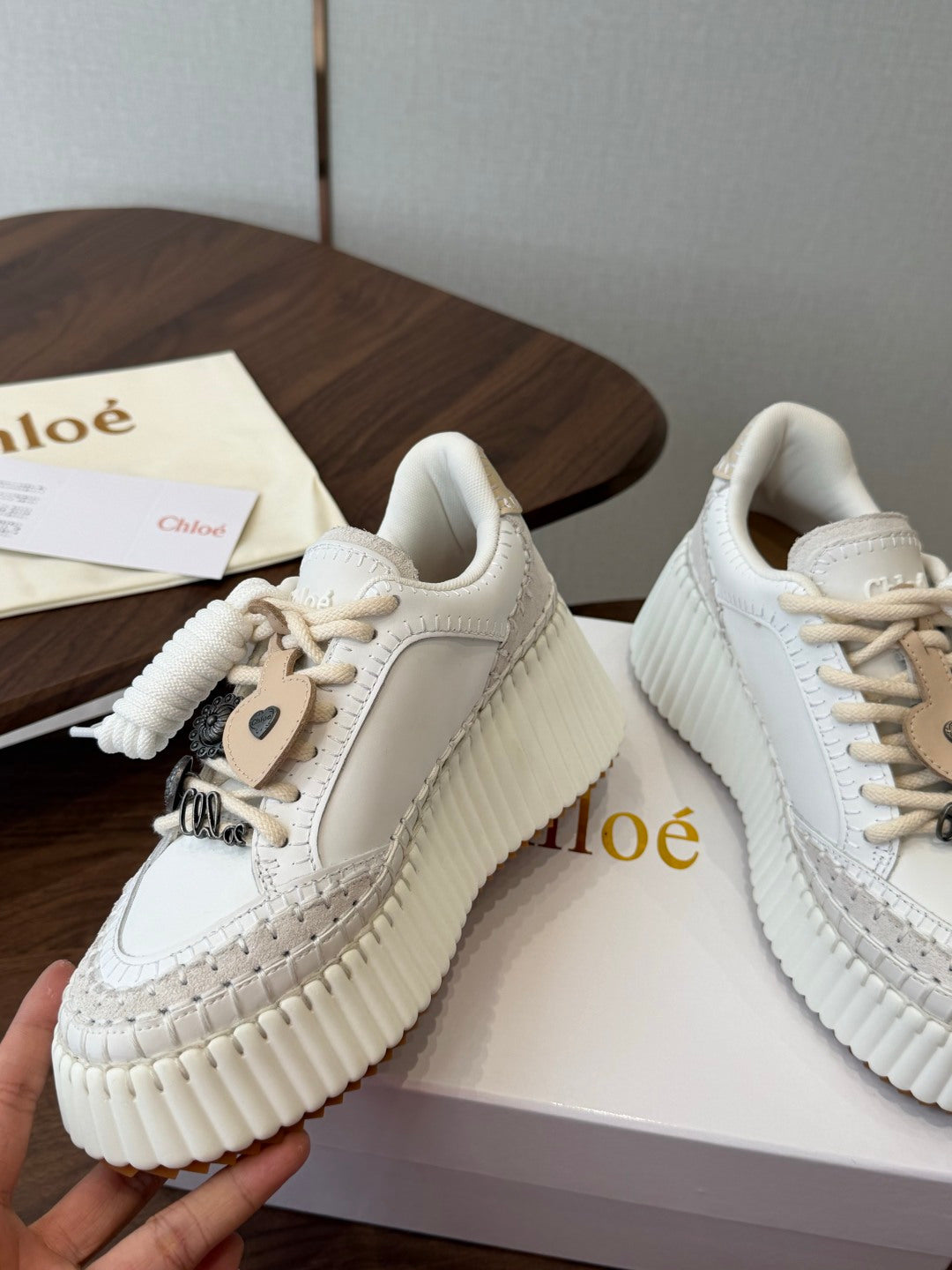 CHLOE 26SS Platform Sneakers Casual Shoes Cowhide 152700