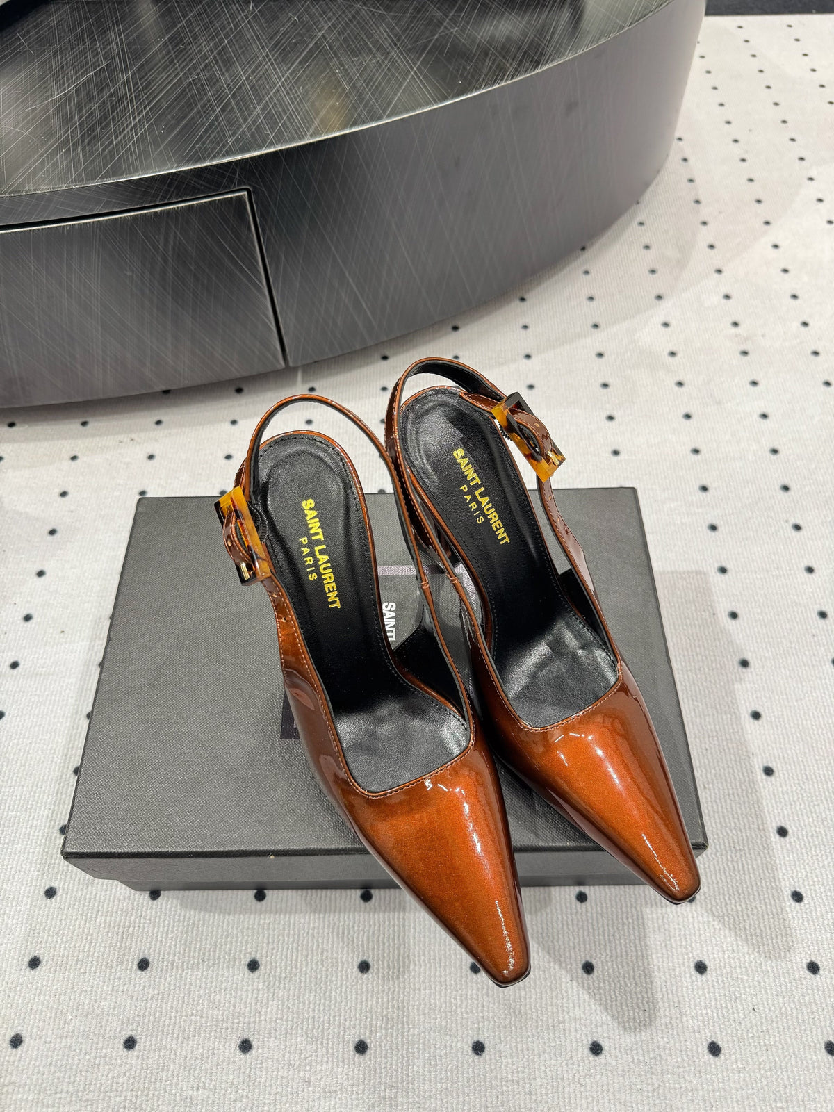 YSL 26s Slingback Heels 10.5cm Dark Orange Glossy Calfskin With Buckle Closure