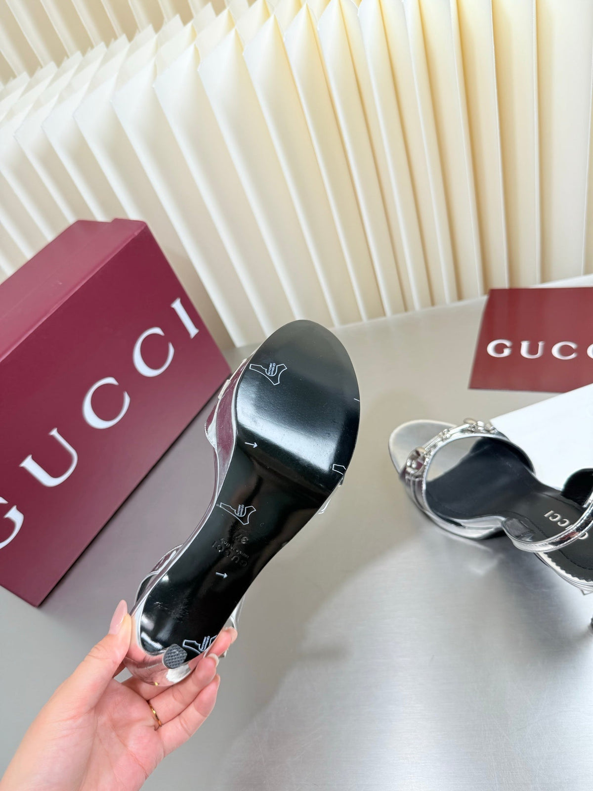 Gucci 26s Slingback Pump 10.5cm Silver Calfskin