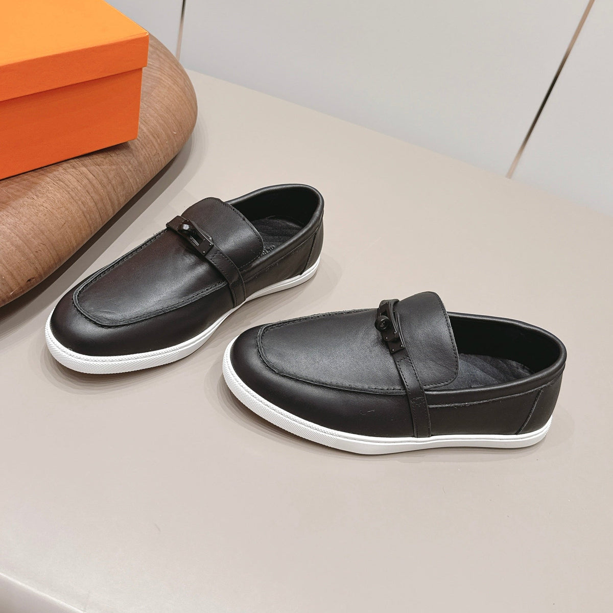 HM 26S Kelly Paris Loafers Black Calfskin Black Hardware