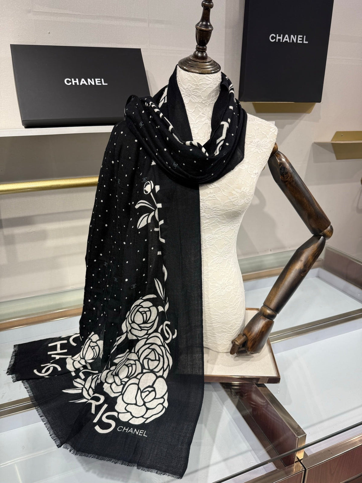Chanel 2026 Polka-Dot Motifs Scarf 200cm Cashmere 213281