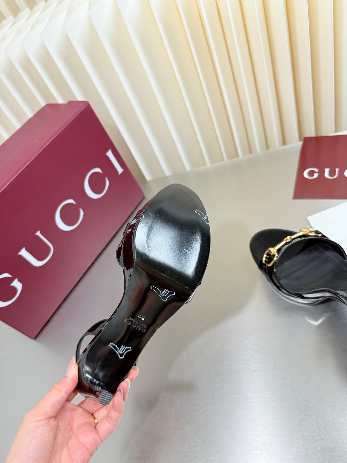 Gucci 26s Slingback Pump 10.5cm Black Glossy Calfskin