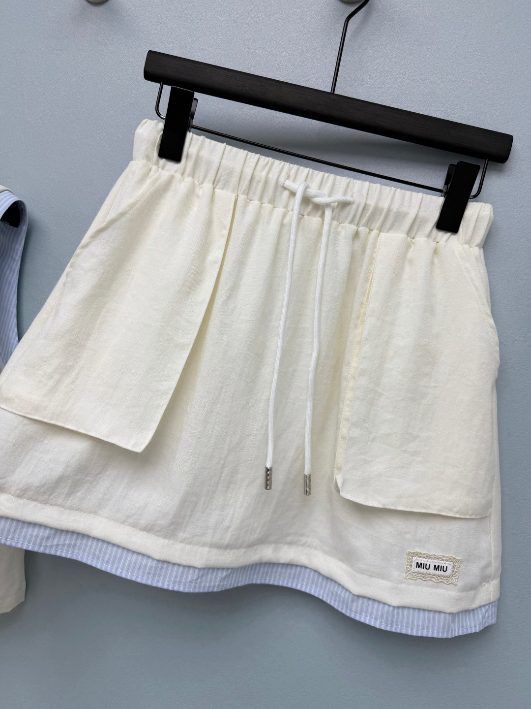 Miu Miu 26s Top And Skirt Set Style 1083