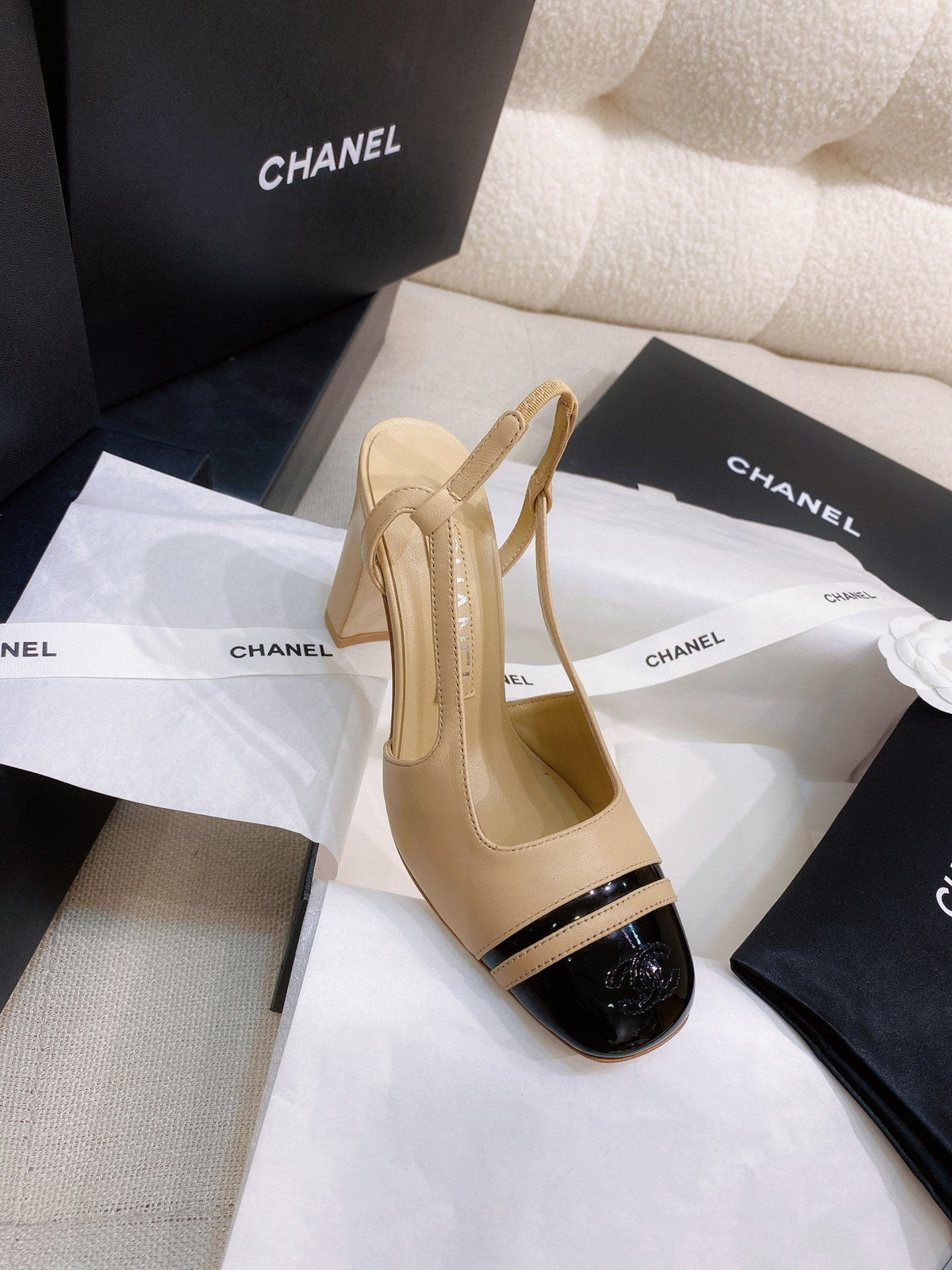 CC 26S Cap-Toe Slingback Pumps Block Heel 9cm Patent Leather 156342