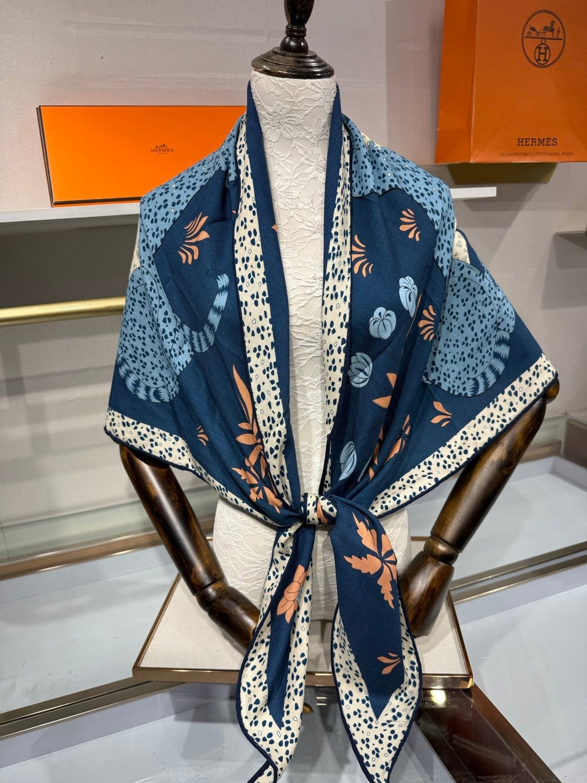 Hermès 2026 Les Leopards Scarf 140cm Cashmere Silk 216583