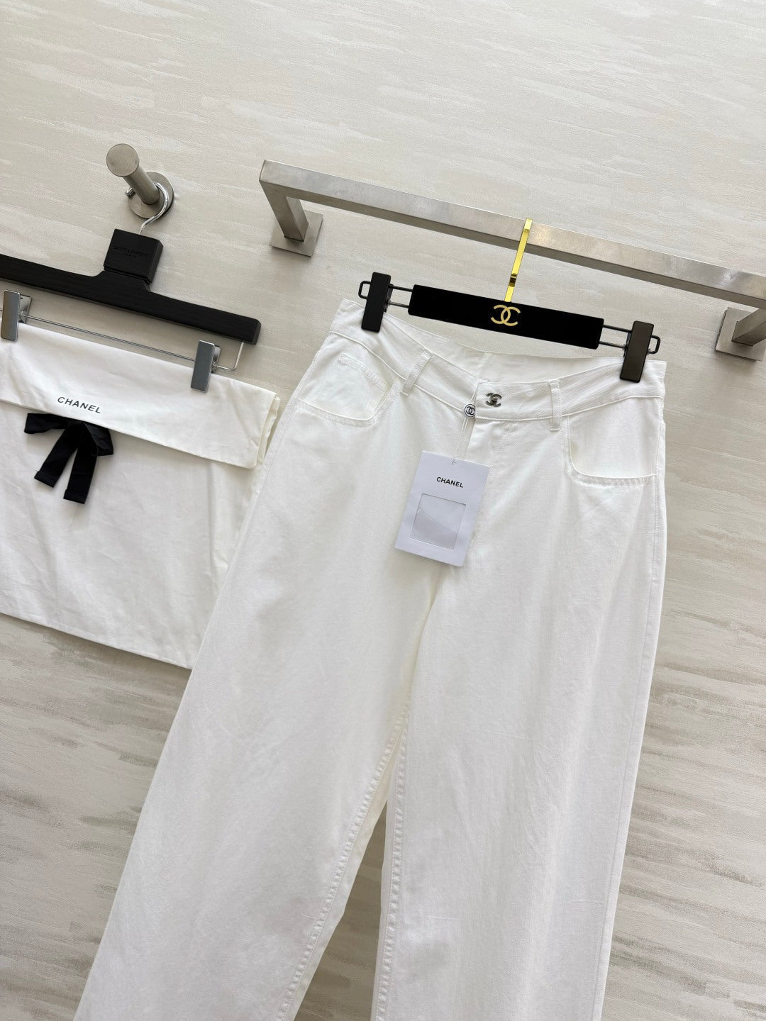 Chanel 26S Straight-Leg Jeans Style 1195