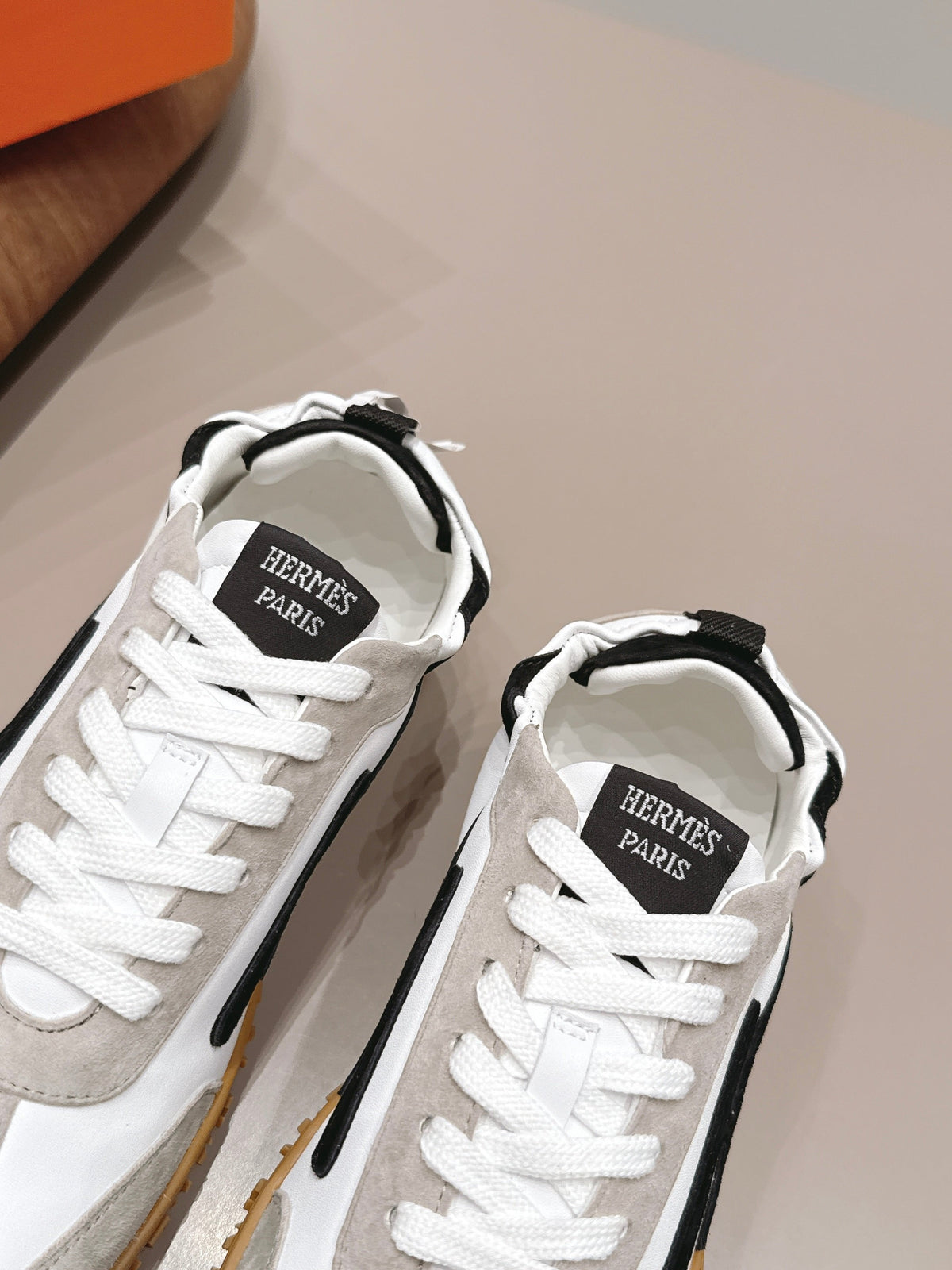HM 26S Bouncing Sneakers White Calfskin Light Grey Black Suede