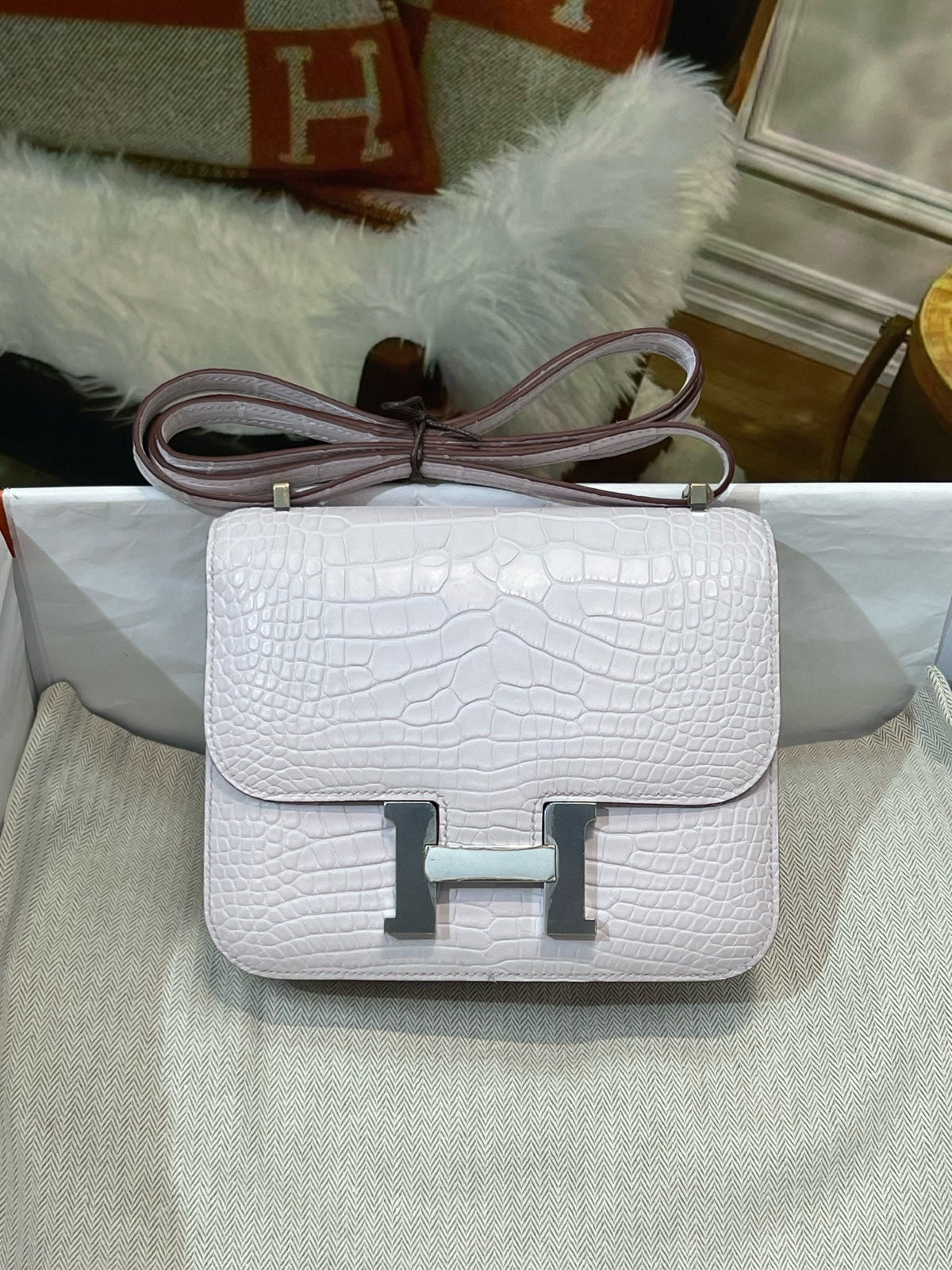 High-end Hermes 2026 Constance Bag 19cm Crocodile Leather