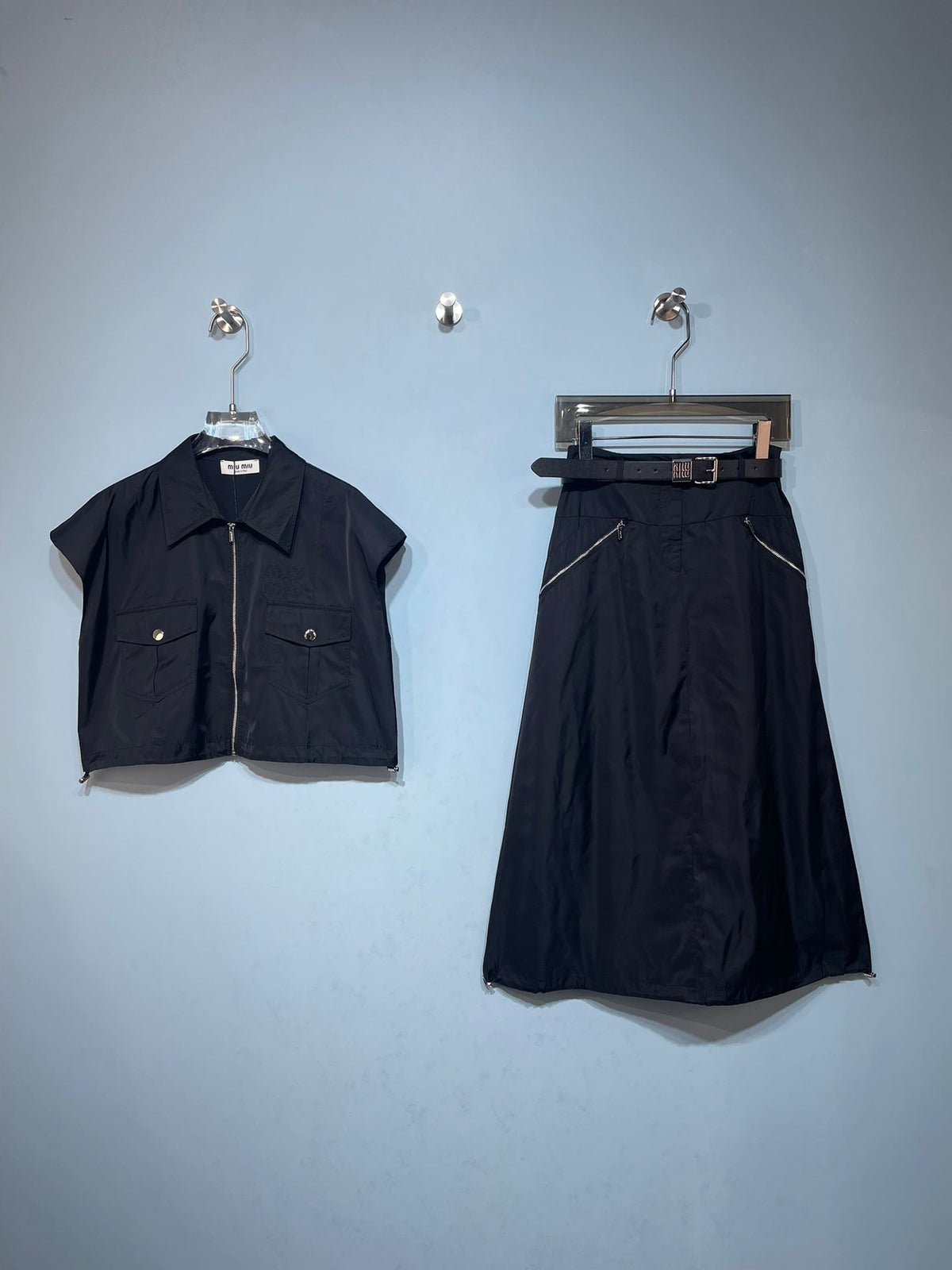 Miu Miu 26s Top And Skirt Set Style 1143