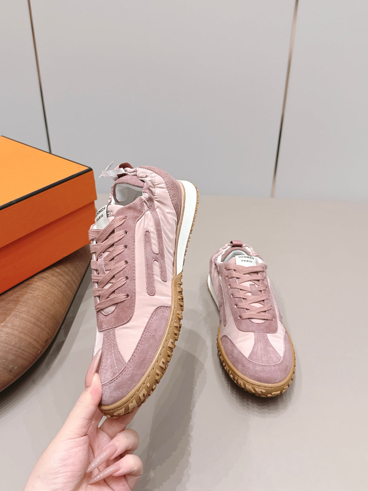 HM 26S Bouncing Sneakers Pink Nylon Suede