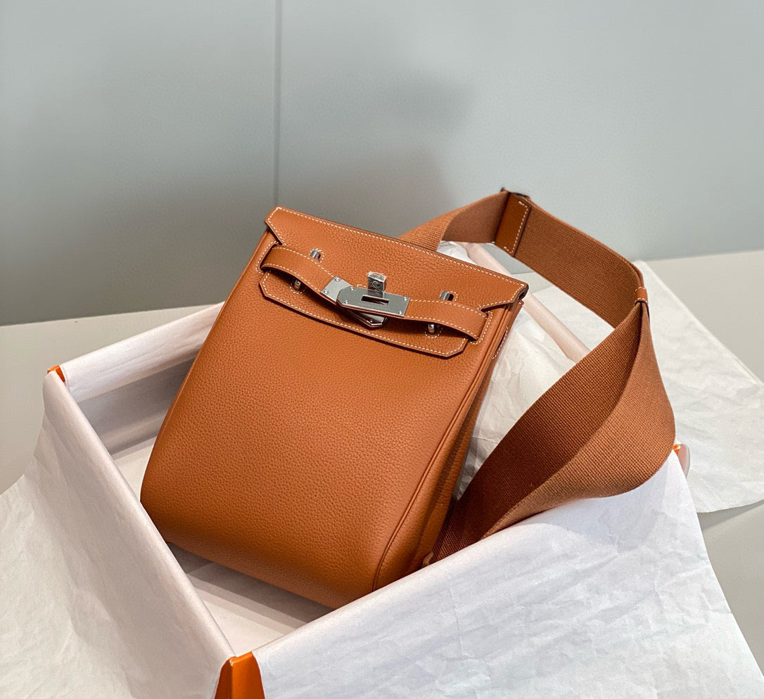 HM HAC A DOS PM 26CM GOLD TOGO LEATHER SILVER HARDWARE