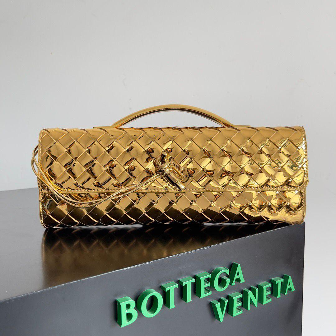 BV Long Clutch Andiamo With Handle 31cm Golden Metalic Calfskin